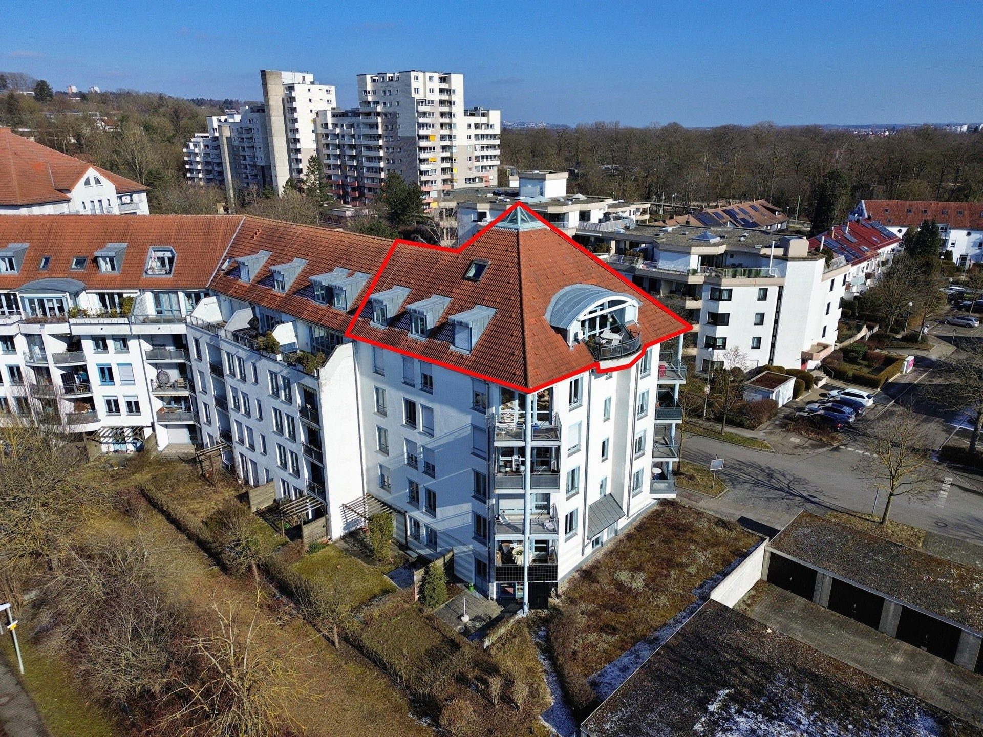 Immobilienangebot - Ulm - Alle - wunderbare Maisonette-Wohnung mit 
2 TG-Stellplätzen in der Ulmer Oststadt