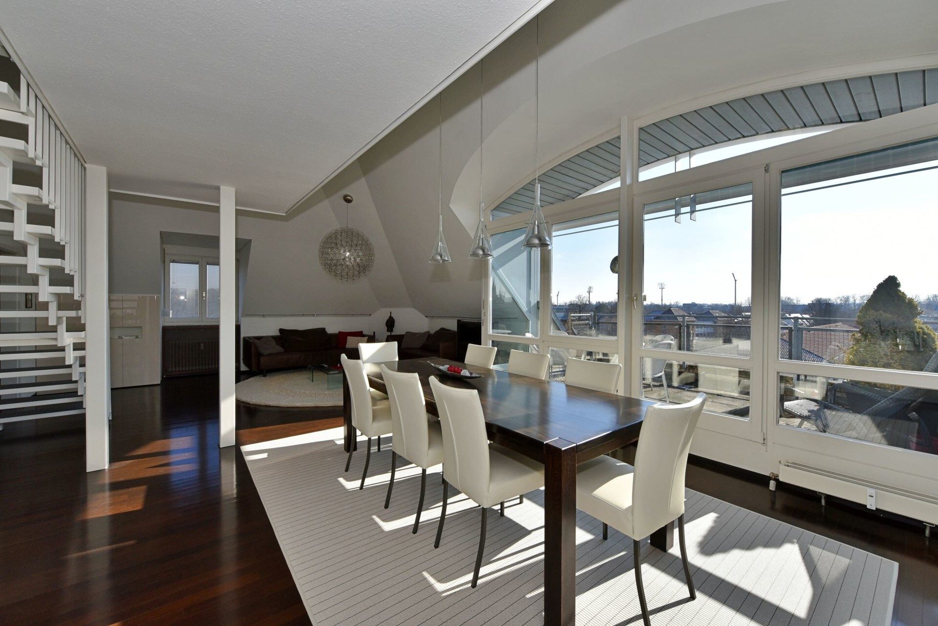 Immobilienangebot - Ulm - Alle - wunderbare Maisonette-Wohnung mit 
2 TG-Stellplätzen in der Ulmer Oststadt