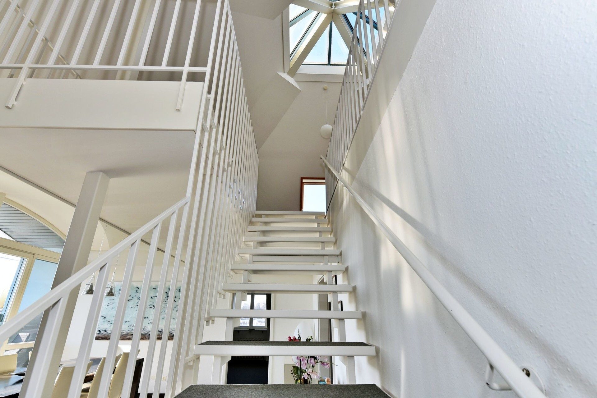 Immobilienangebot - Ulm - Alle - wunderbare Maisonette-Wohnung mit 
2 TG-Stellplätzen in der Ulmer Oststadt