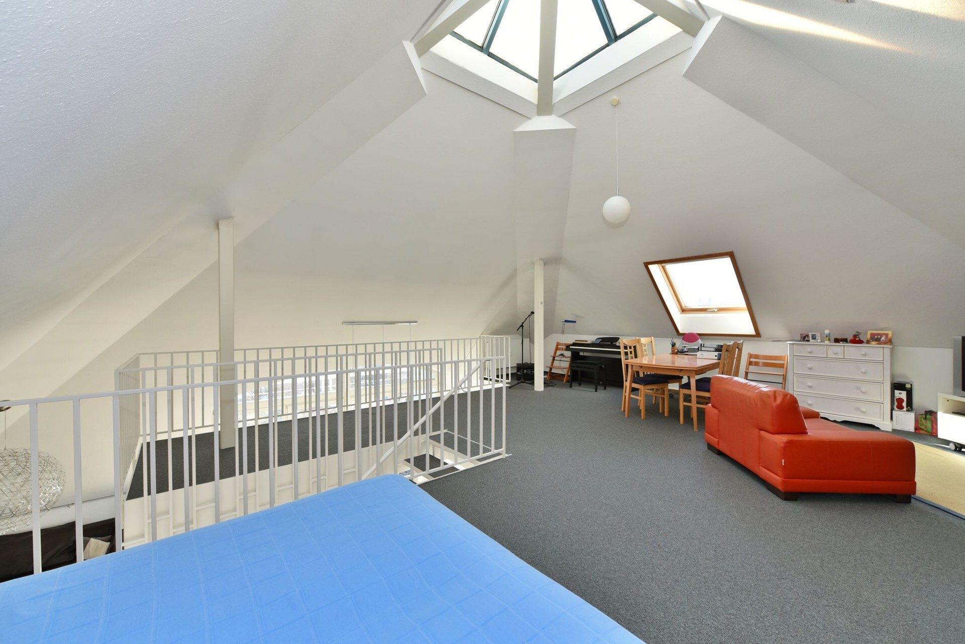 Immobilienangebot - Ulm - Alle - wunderbare Maisonette-Wohnung mit 
2 TG-Stellplätzen in der Ulmer Oststadt