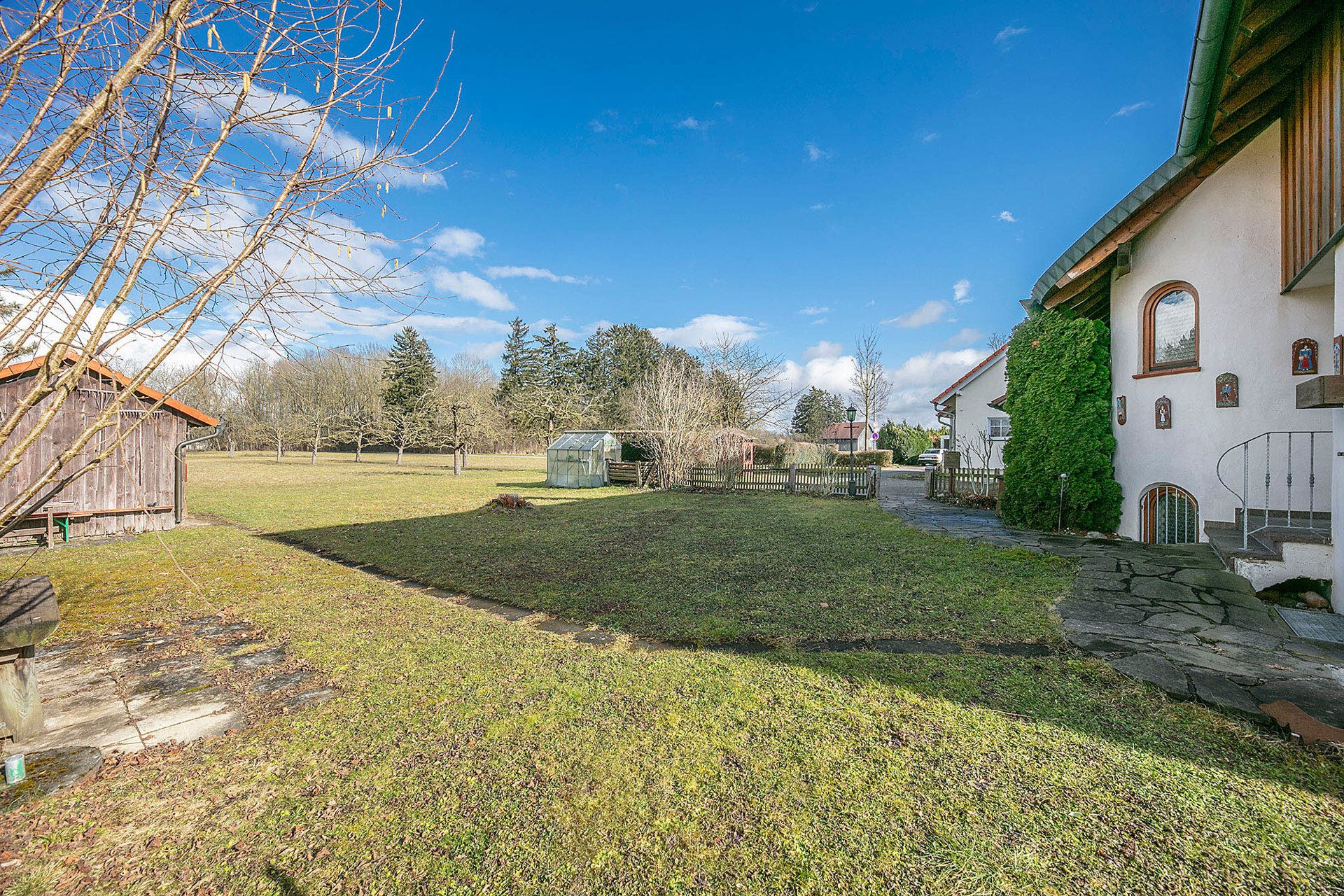 Immobilienangebot - Neu-Ulm / Burlafingen - Alle - Herrliche Ortsrandslage