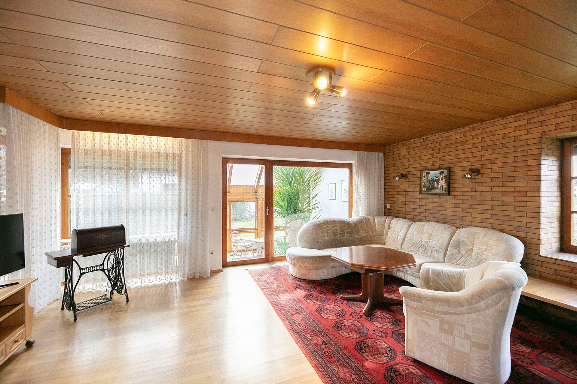 Immobilienangebot - Neu-Ulm / Burlafingen - Alle - Herrliche Ortsrandslage