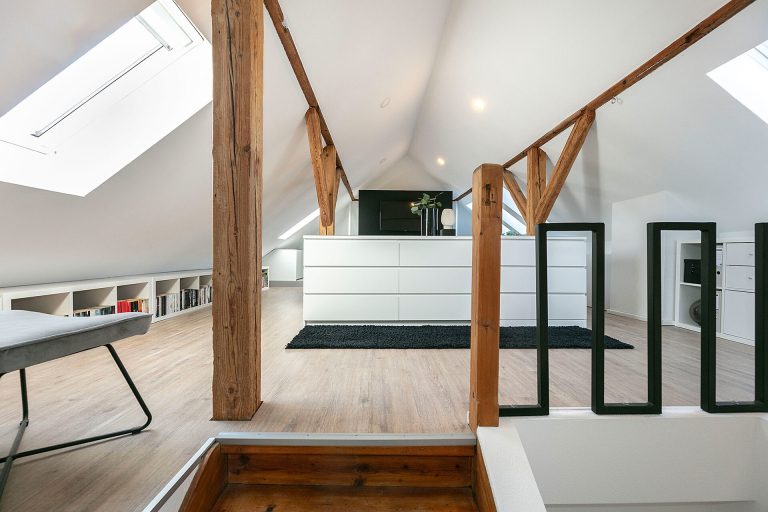 Immobilienangebot - Ulm - Alle - Einzigartige Maisonettewohnung im Herz von Söflingen!