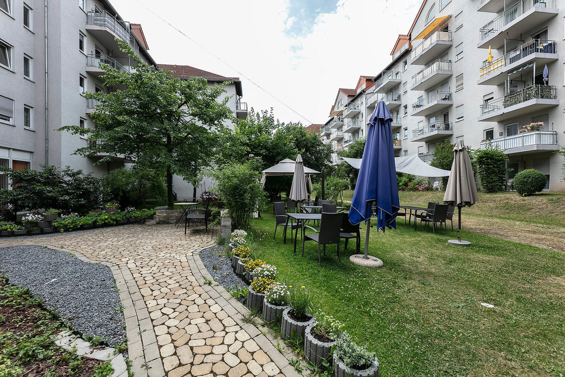 Immobilienangebot - Ulm - Alle - Seniorenwohnung mit Balkon und Tiefgarage – Kapitalanlage mit Perspektive