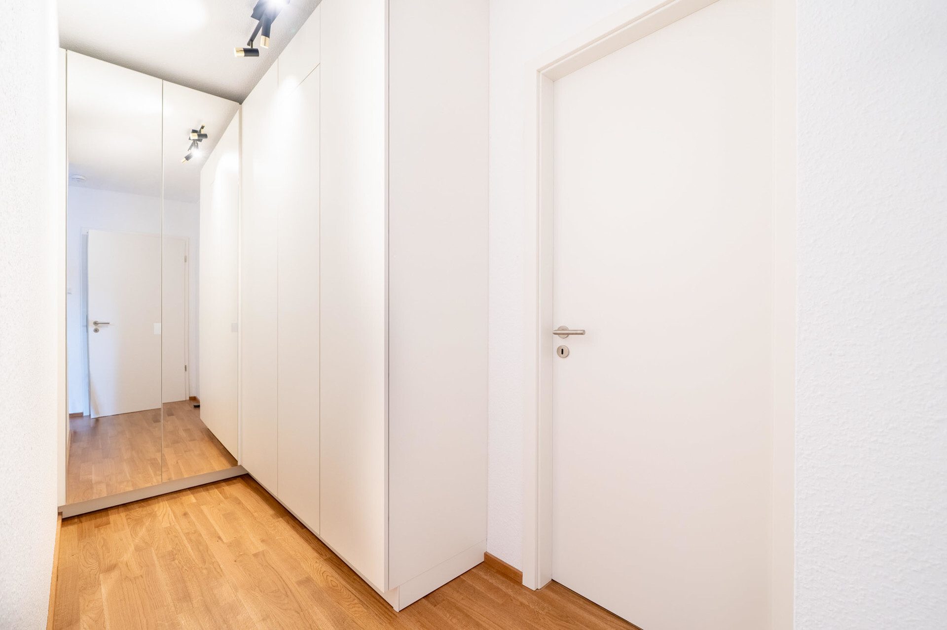 Immobilienangebot - Blaustein - Alle - -Terrassentraum- moderne 2,5-Zi.-Wohnung 
mit hochwertiger Ausstattung