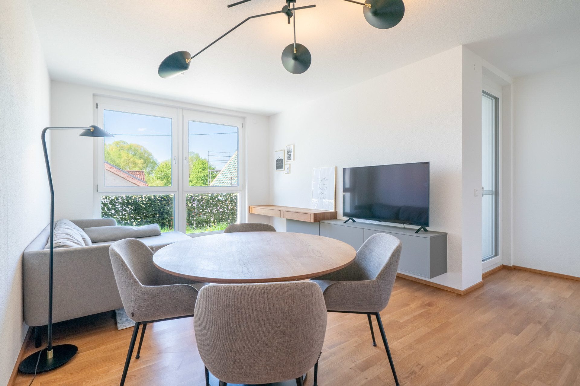 Immobilienangebot - Blaustein - Alle - -Terrassentraum- moderne 2,5-Zi.-Wohnung 
mit hochwertiger Ausstattung