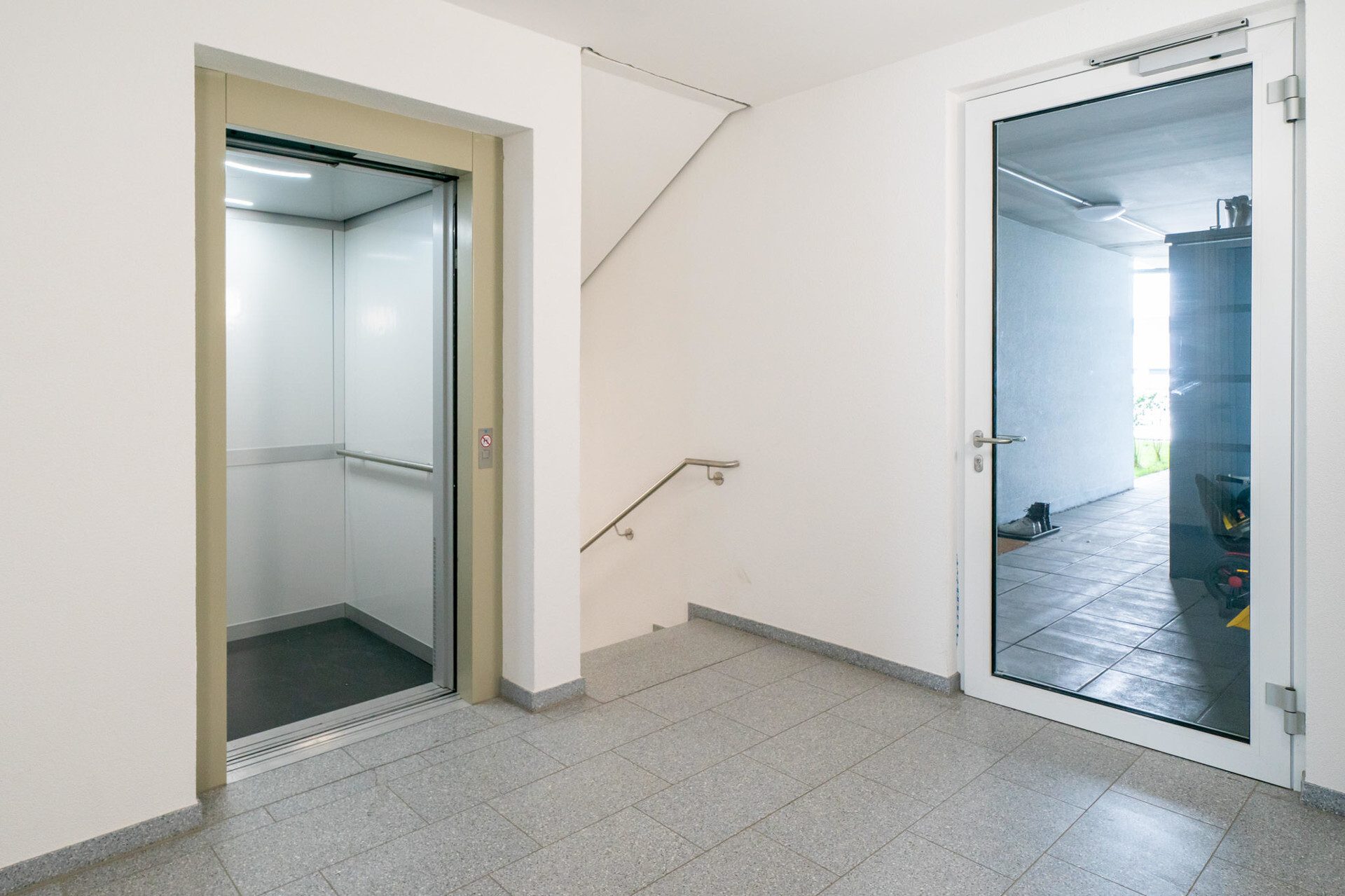 Immobilienangebot - Blaustein - Alle - -Terrassentraum- moderne 2,5-Zi.-Wohnung 
mit hochwertiger Ausstattung