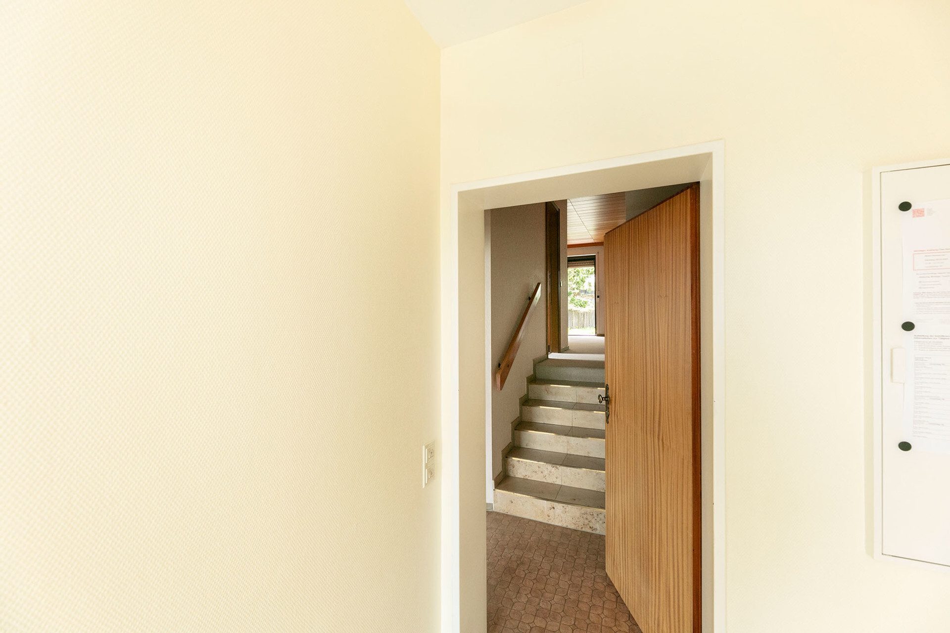 Immobilienangebot - Elchingen / Thalfingen - Alle - -Sonnentage im eigenen Garten- 
charmante 2,5-Zi.- Wohnung im Hochparterre