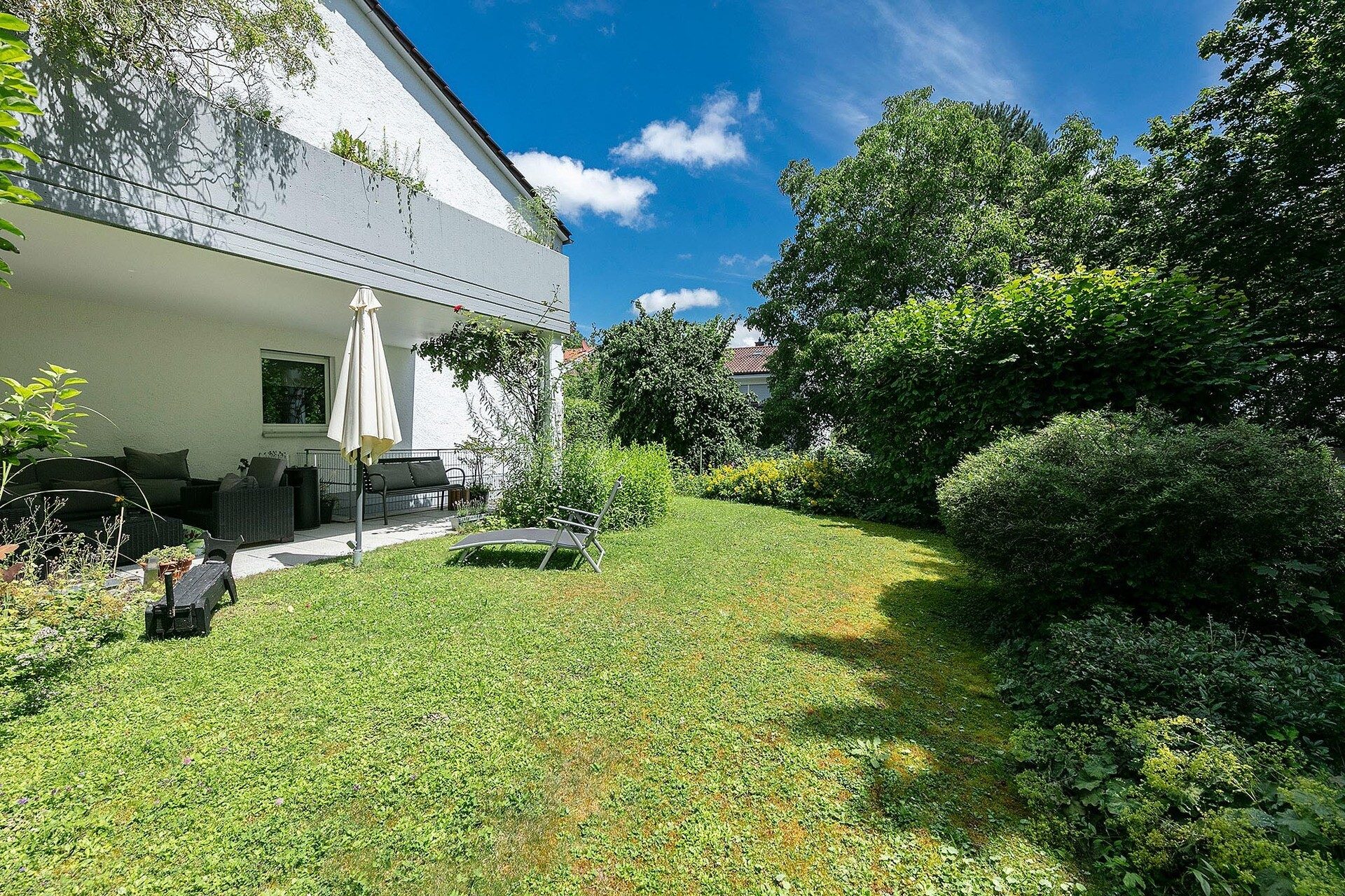 Immobilienangebot - Ulm - Alle - - Traumhafter Garten zum Entspannen inklusive -