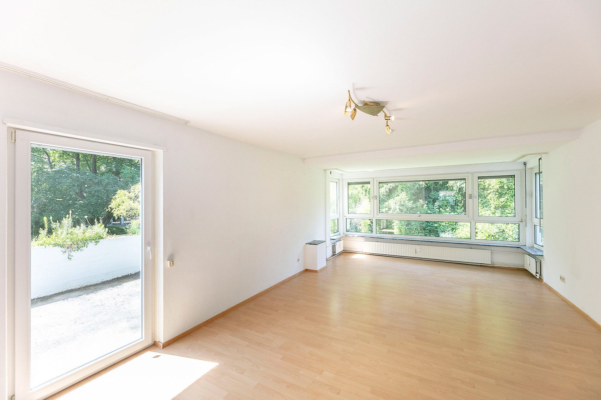 Immobilienangebot - Ulm - Alle - - Traumhafter Garten zum Entspannen inklusive -