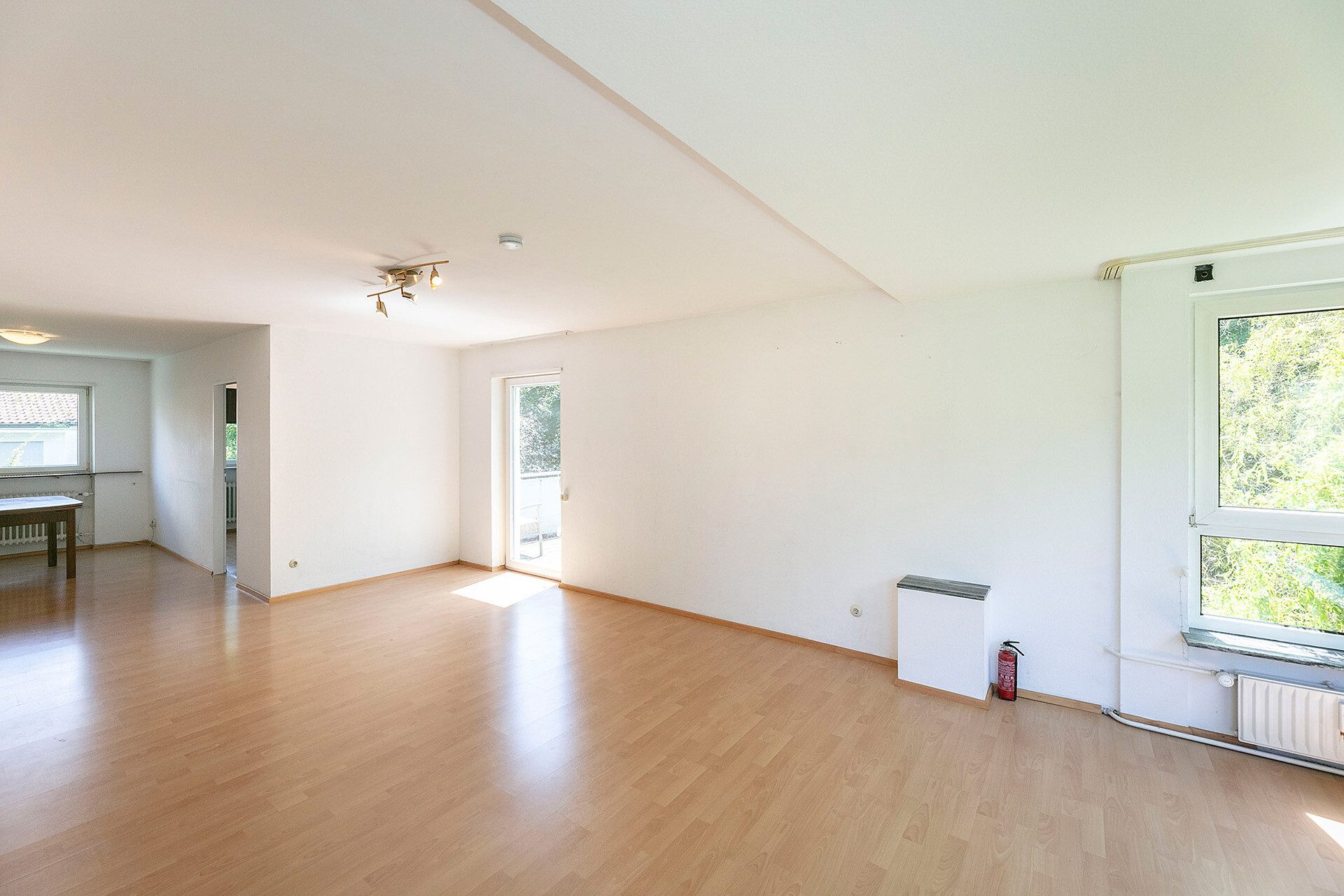 Immobilienangebot - Ulm - Alle - - Traumhafter Garten zum Entspannen inklusive -