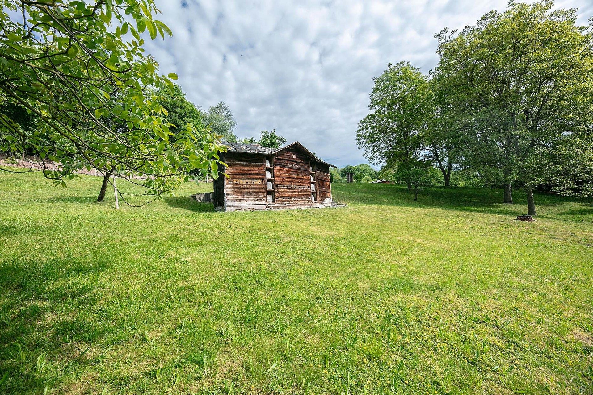Immobilienangebot - Ulm - Alle - Freizeitgrundstück im Grünen mit idyllischem Bachlauf