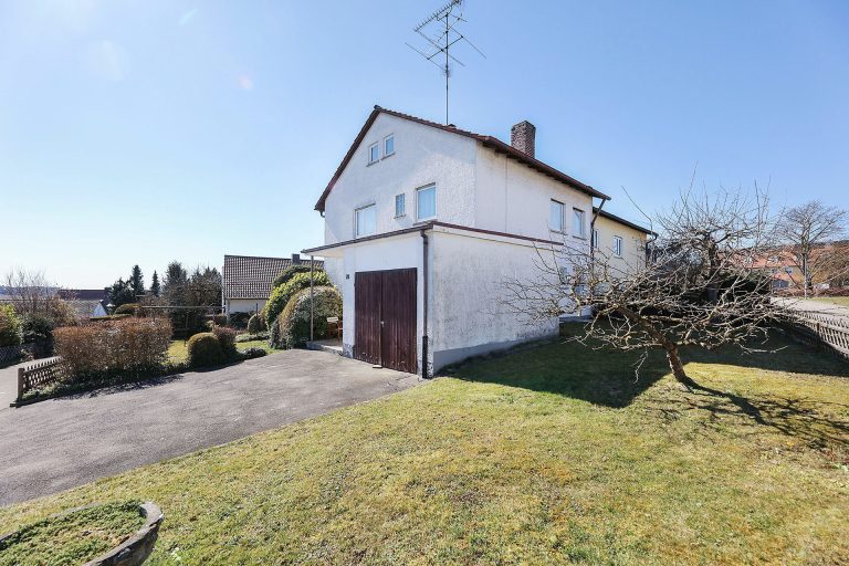 Immobilienangebot - Ulm/Lehr - Alle - Weitblick inklusive: 
DHH mit Gestaltungspotenzial