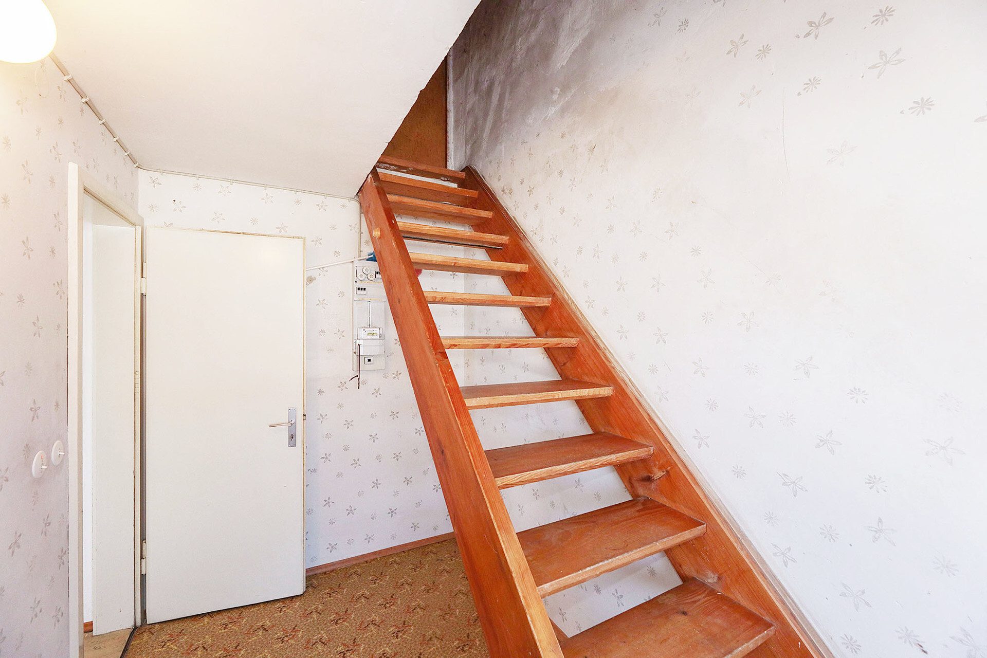 Immobilienangebot - Ulm/Lehr - Alle - Weitblick inklusive: 
DHH mit Gestaltungspotenzial