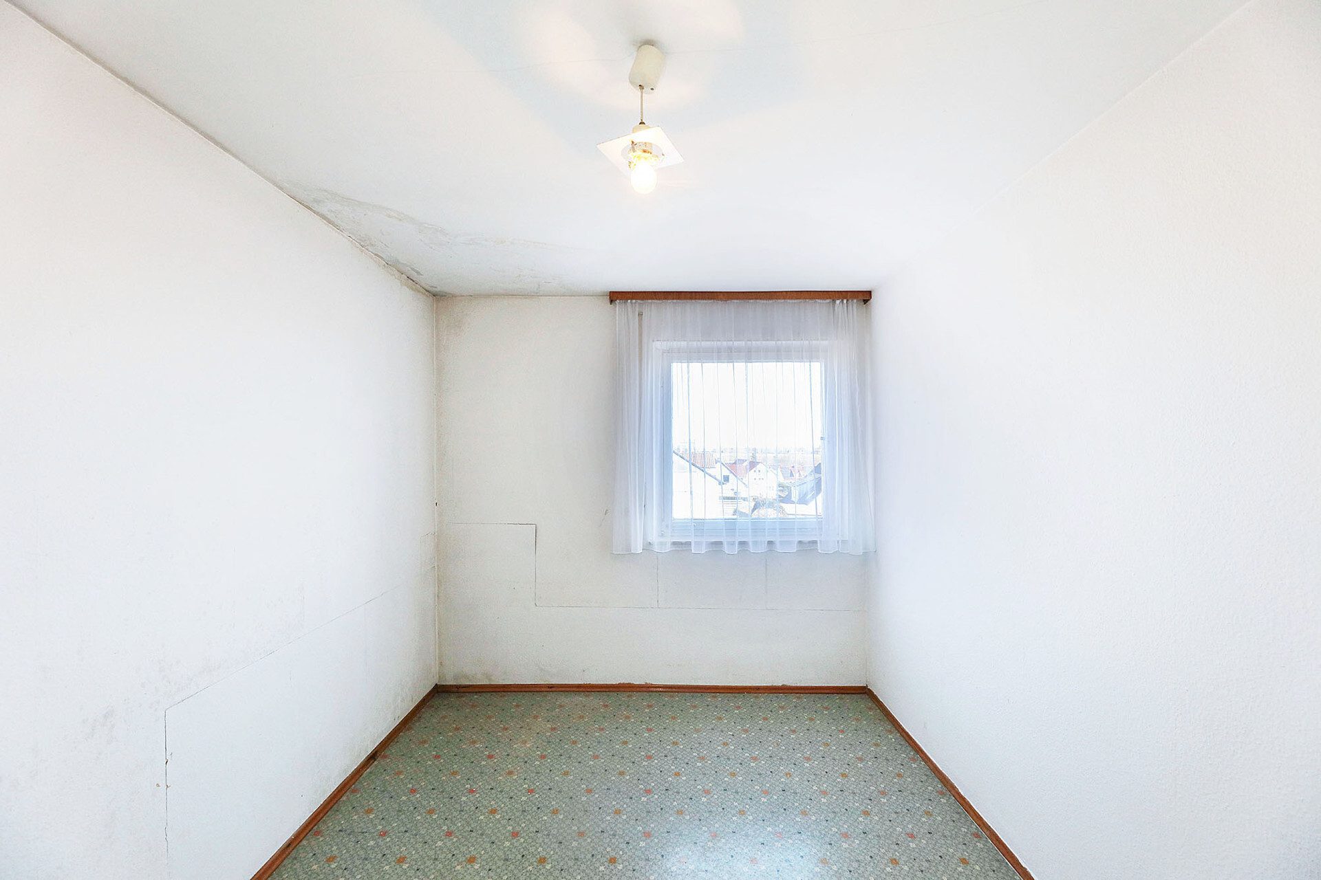 Immobilienangebot - Ulm/Lehr - Alle - Weitblick inklusive: 
DHH mit Gestaltungspotenzial
