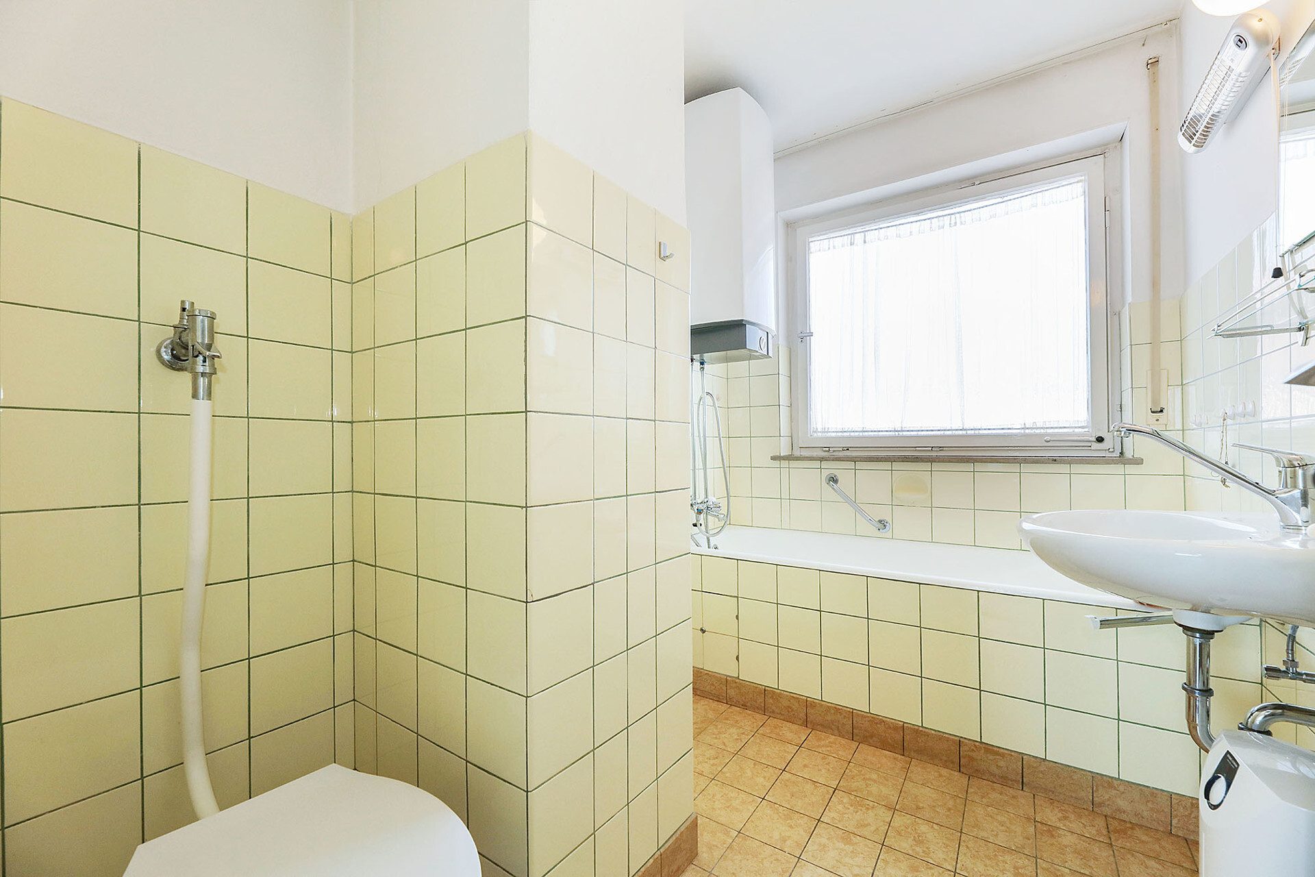 Immobilienangebot - Ulm/Lehr - Alle - Weitblick inklusive: 
DHH mit Gestaltungspotenzial