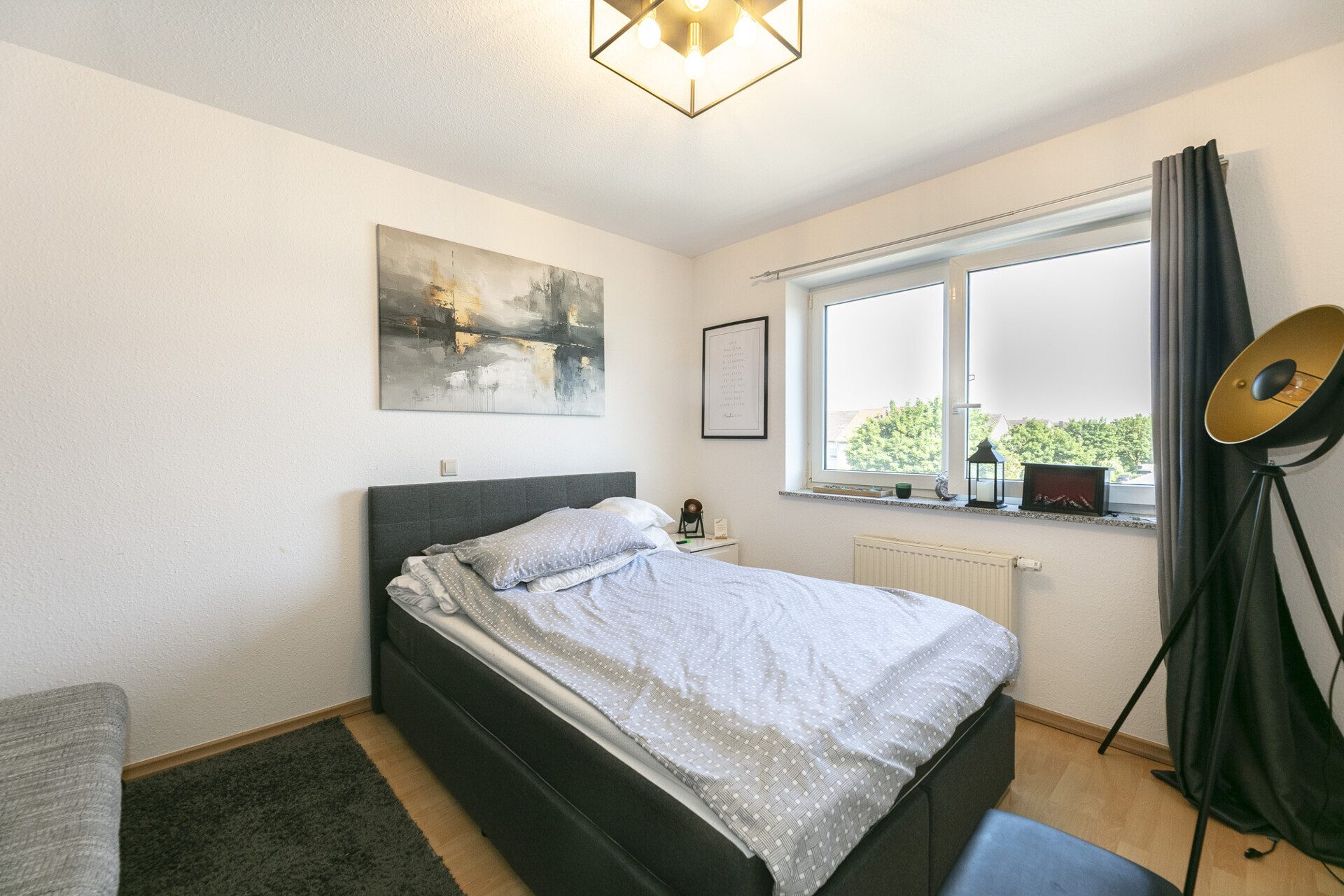Immobilienangebot - Neu-Ulm - Alle - Wohnen mit Komfort: 2 Zimmer, Balkon und Tiefgaragenstellplatz