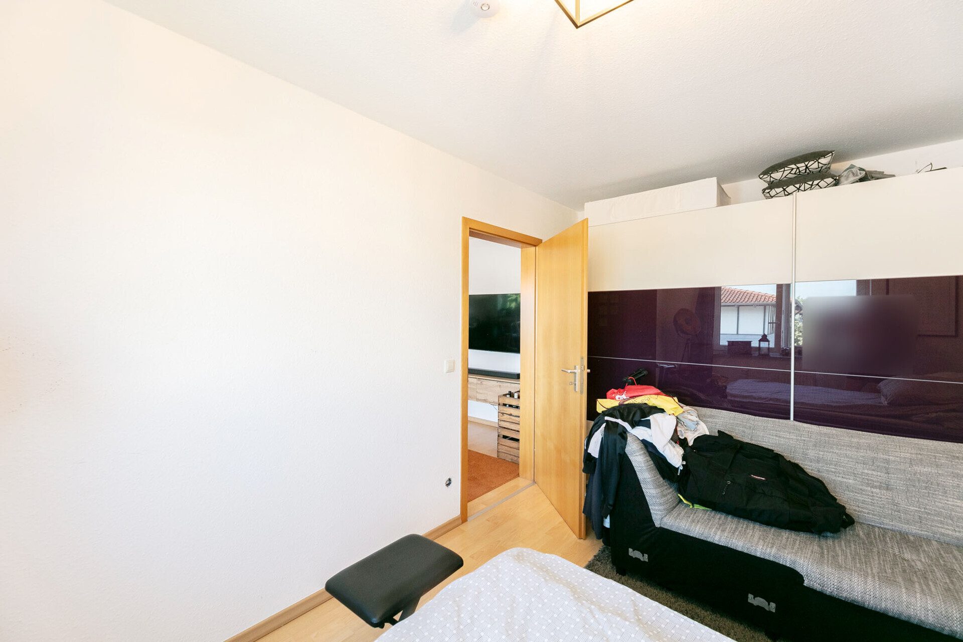 Immobilienangebot - Neu-Ulm - Alle - Wohnen mit Komfort: 2 Zimmer, Balkon und Tiefgaragenstellplatz