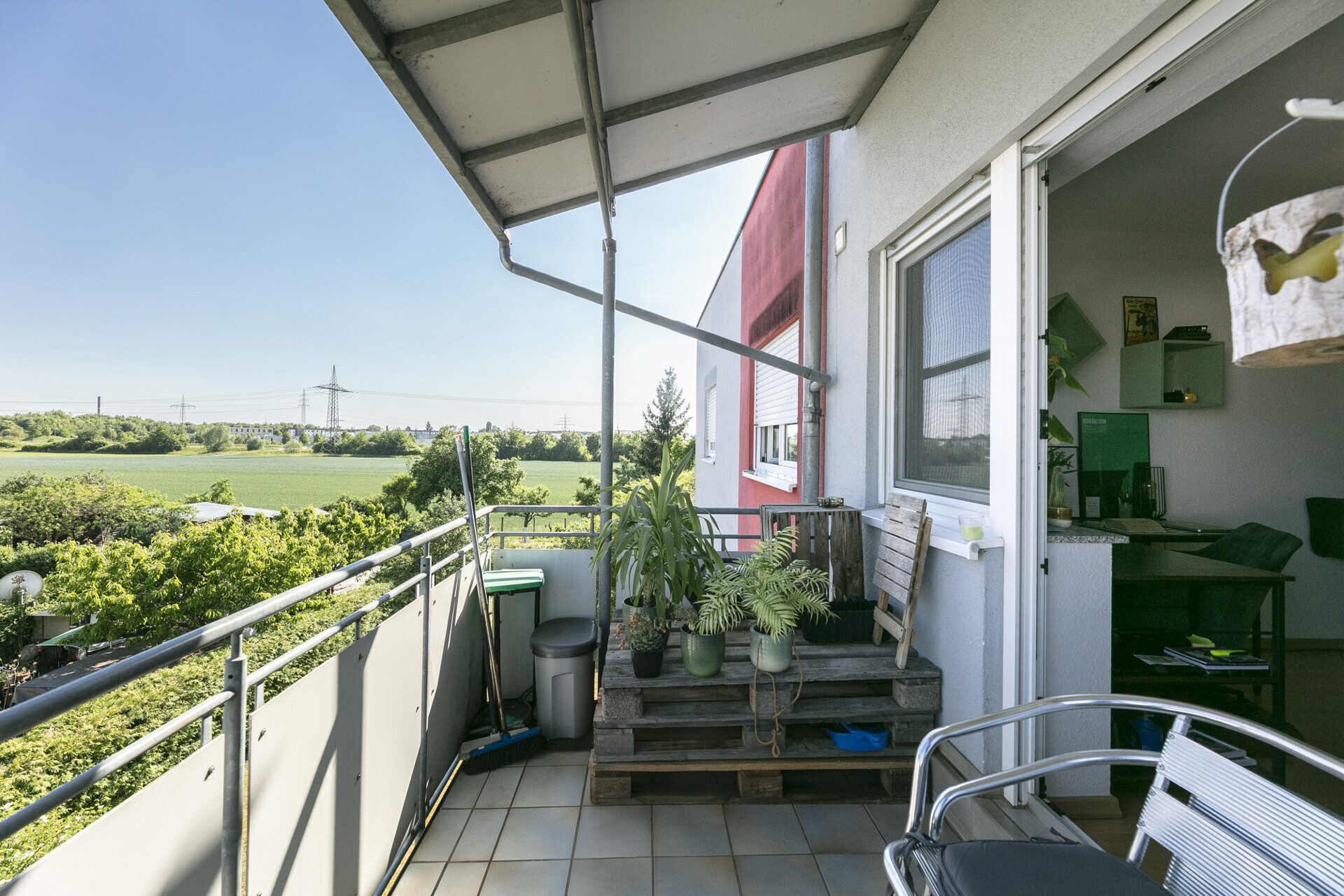 Immobilienangebot - Neu-Ulm - Alle - Wohnen mit Komfort: 2 Zimmer, Balkon und Tiefgaragenstellplatz