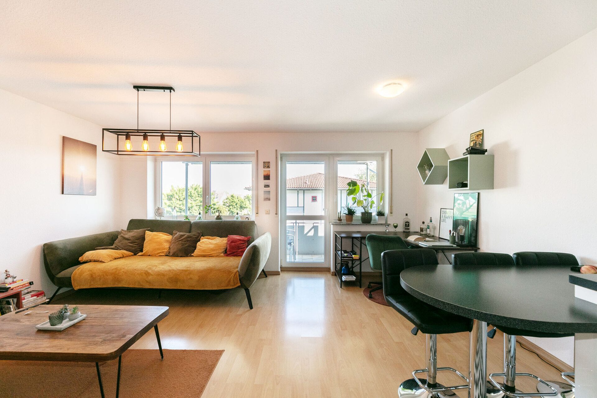 Immobilienangebot - Neu-Ulm - Alle - Wohnen mit Komfort: 2 Zimmer, Balkon und Tiefgaragenstellplatz