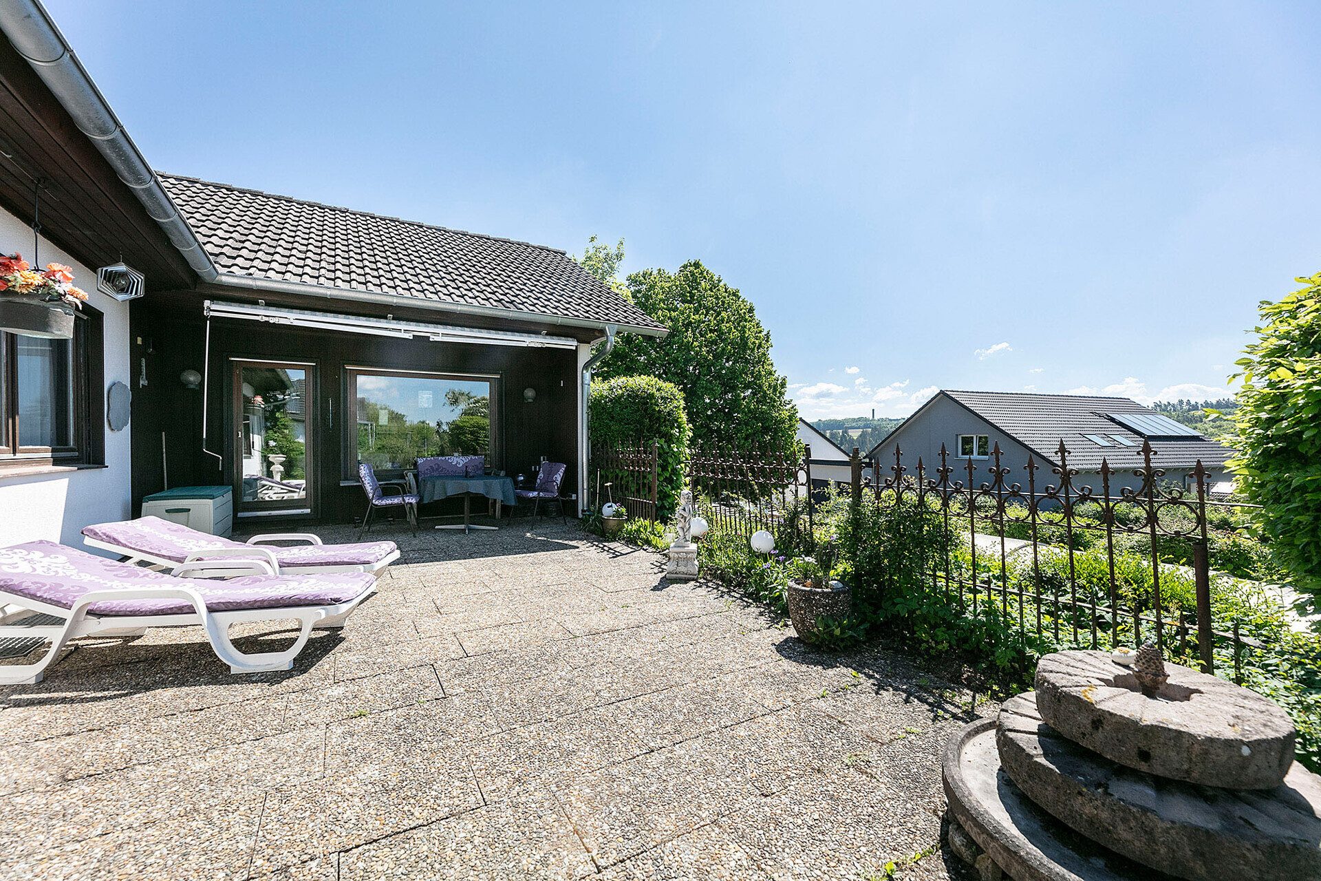 Titelbild Immobilienangebot - Ulm / Mähringen - Alle - Einfamilienhaus mit tollem Grundstück in Ulm-Mähringen