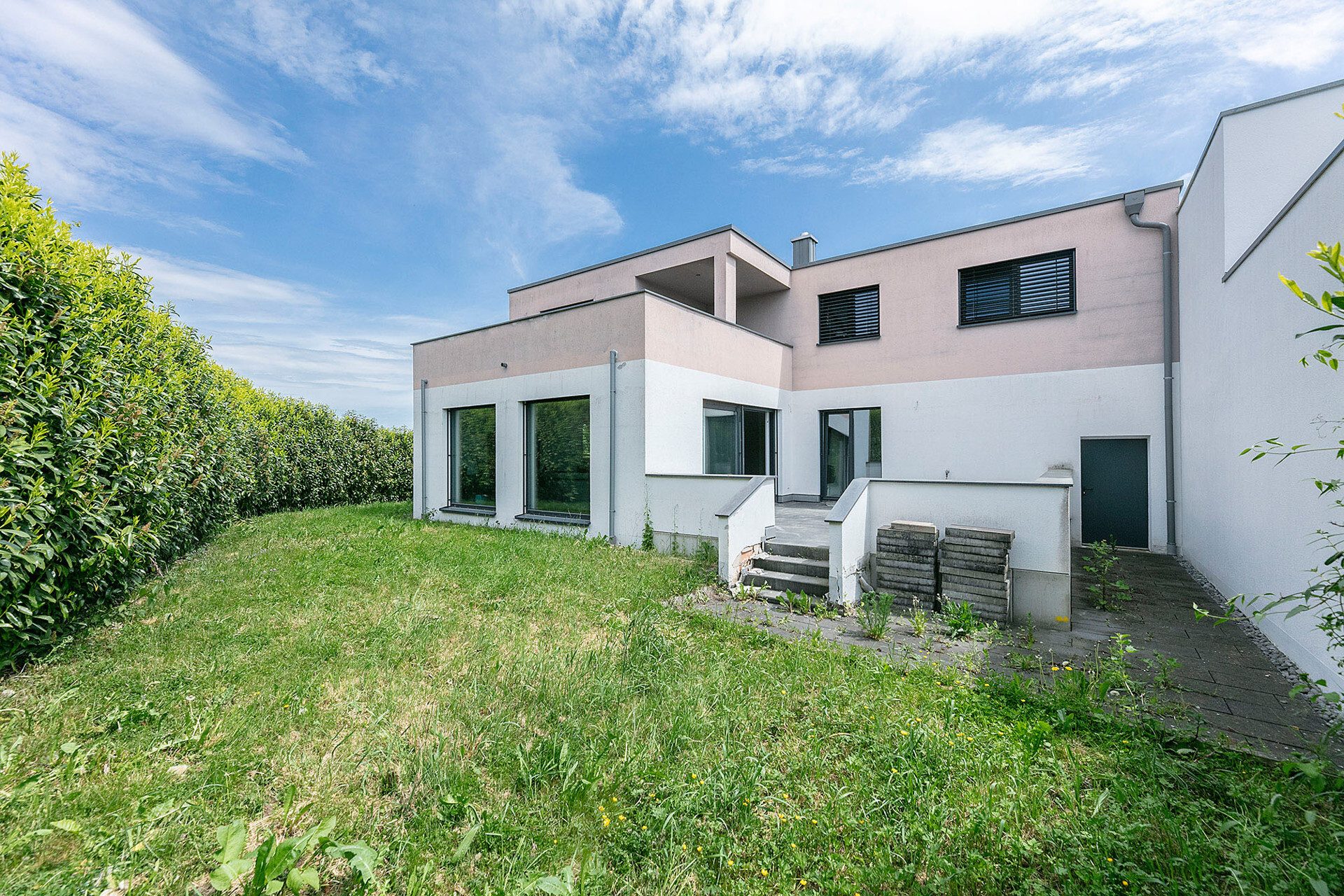 Immobilienangebot - Ulm / Wiblingen - Alle - Modernes Reiheneckhaus mit hochwertiger Ausstattung und Einliegerwohnung