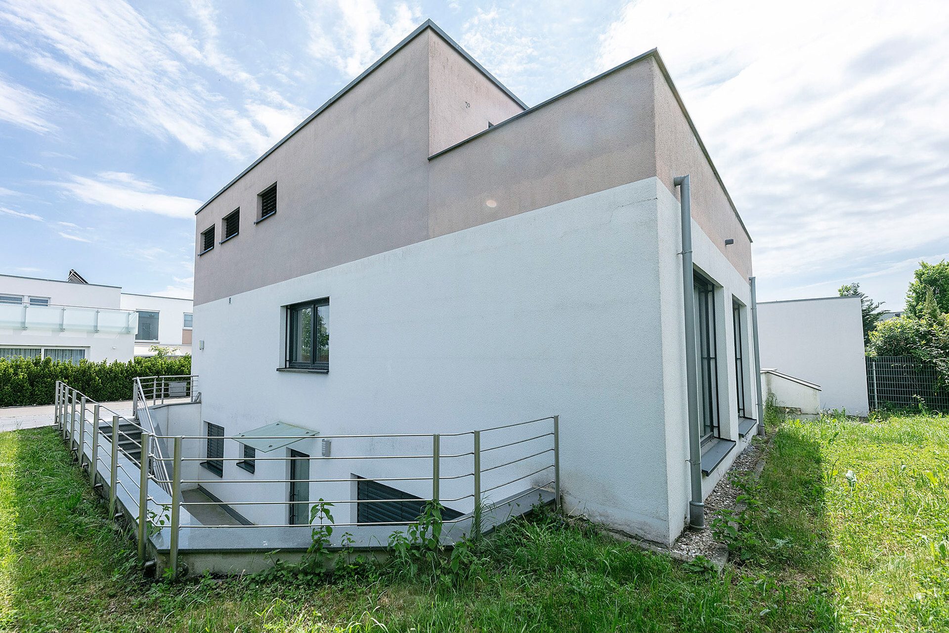 Immobilienangebot - Ulm / Wiblingen - Alle - Modernes Reiheneckhaus mit hochwertiger Ausstattung und Einliegerwohnung