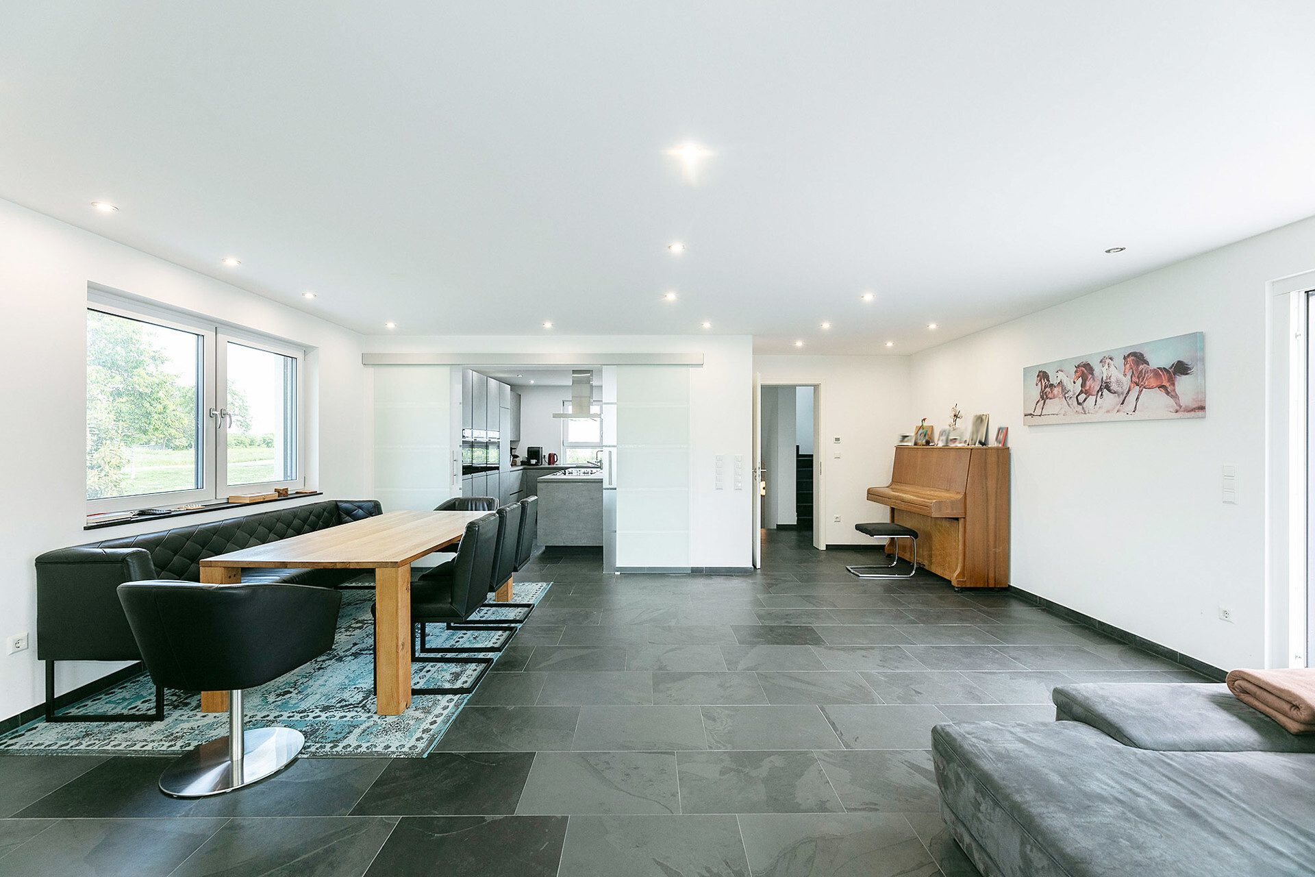 Immobilienangebot - Ulm / Wiblingen - Alle - Modernes Reiheneckhaus mit hochwertiger Ausstattung und Einliegerwohnung
