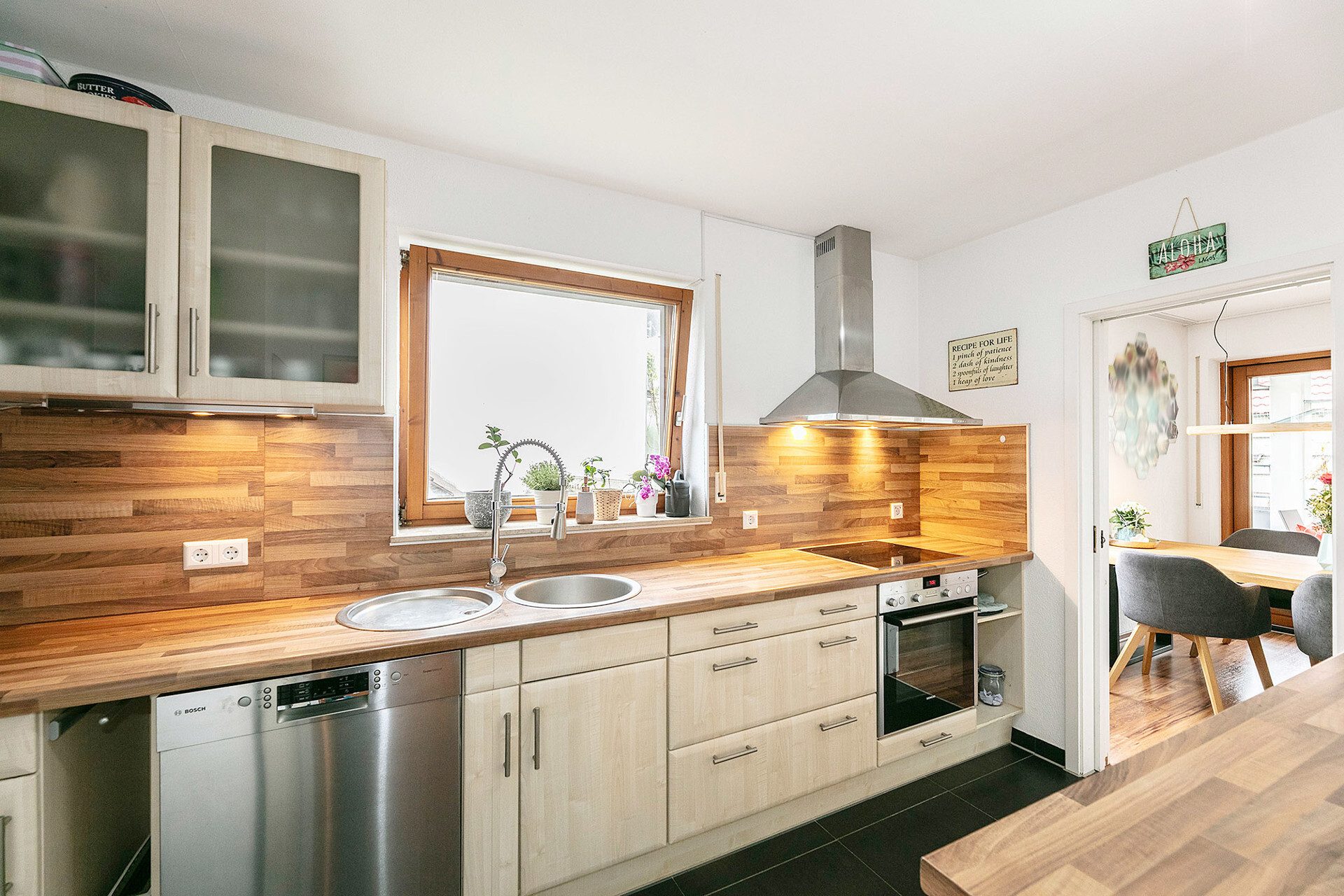 Immobilienangebot - Neu-Ulm / Burlafingen - Alle - -Stilvoll gestaltete 4,5-Zi.-Wohnung-
mit eigenem Gartenanteil