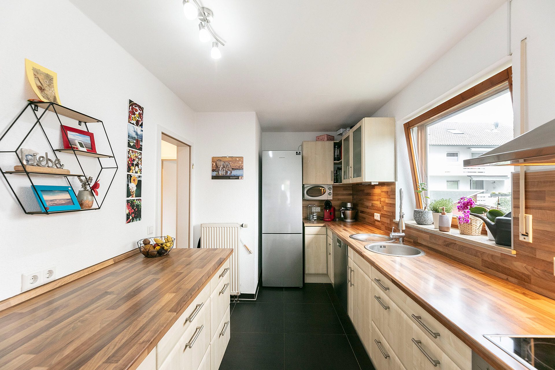 Immobilienangebot - Neu-Ulm / Burlafingen - Alle - -Stilvoll gestaltete 4,5-Zi.-Wohnung-
mit eigenem Gartenanteil