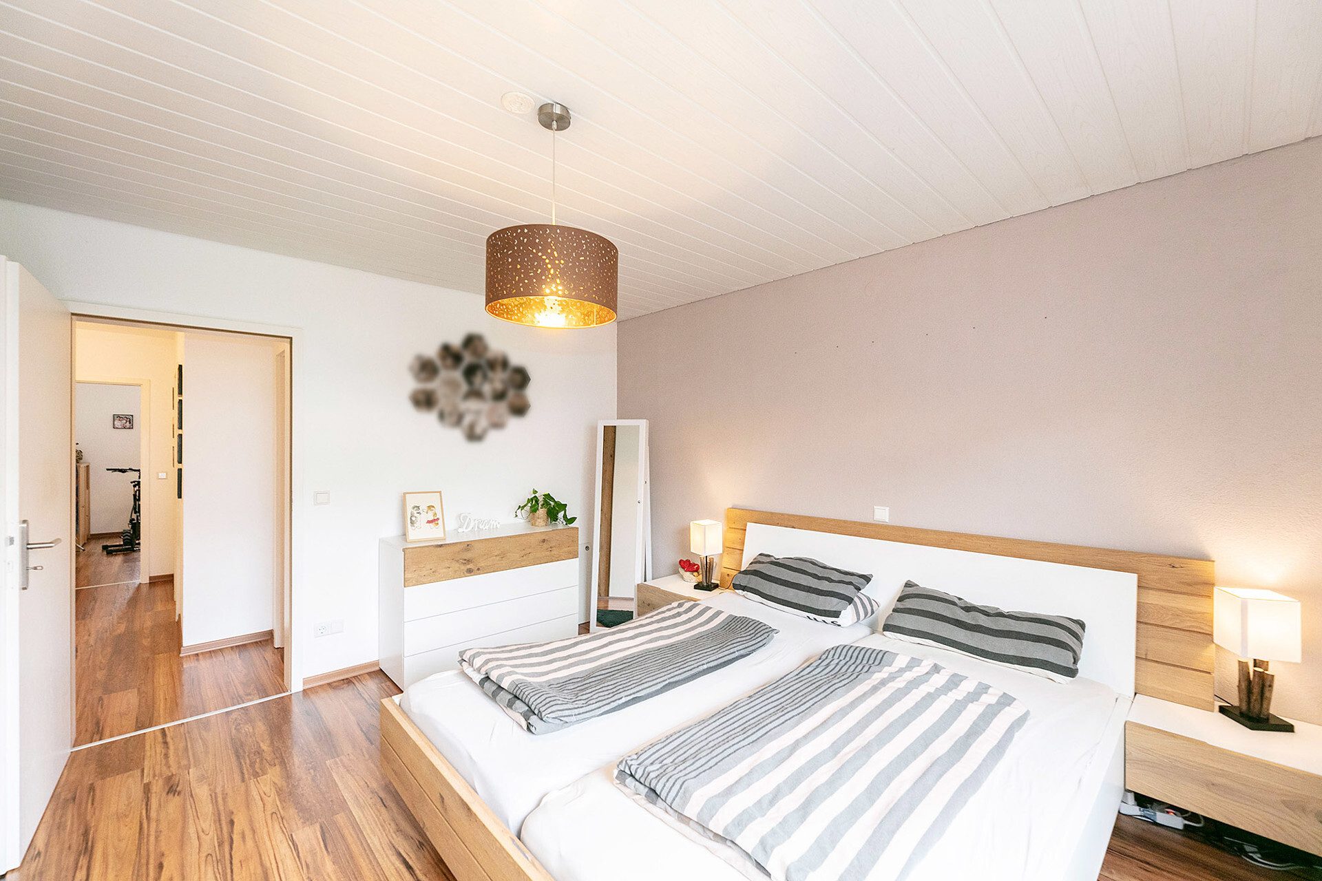 Immobilienangebot - Neu-Ulm / Burlafingen - Alle - -Stilvoll gestaltete 4,5-Zi.-Wohnung-
mit eigenem Gartenanteil