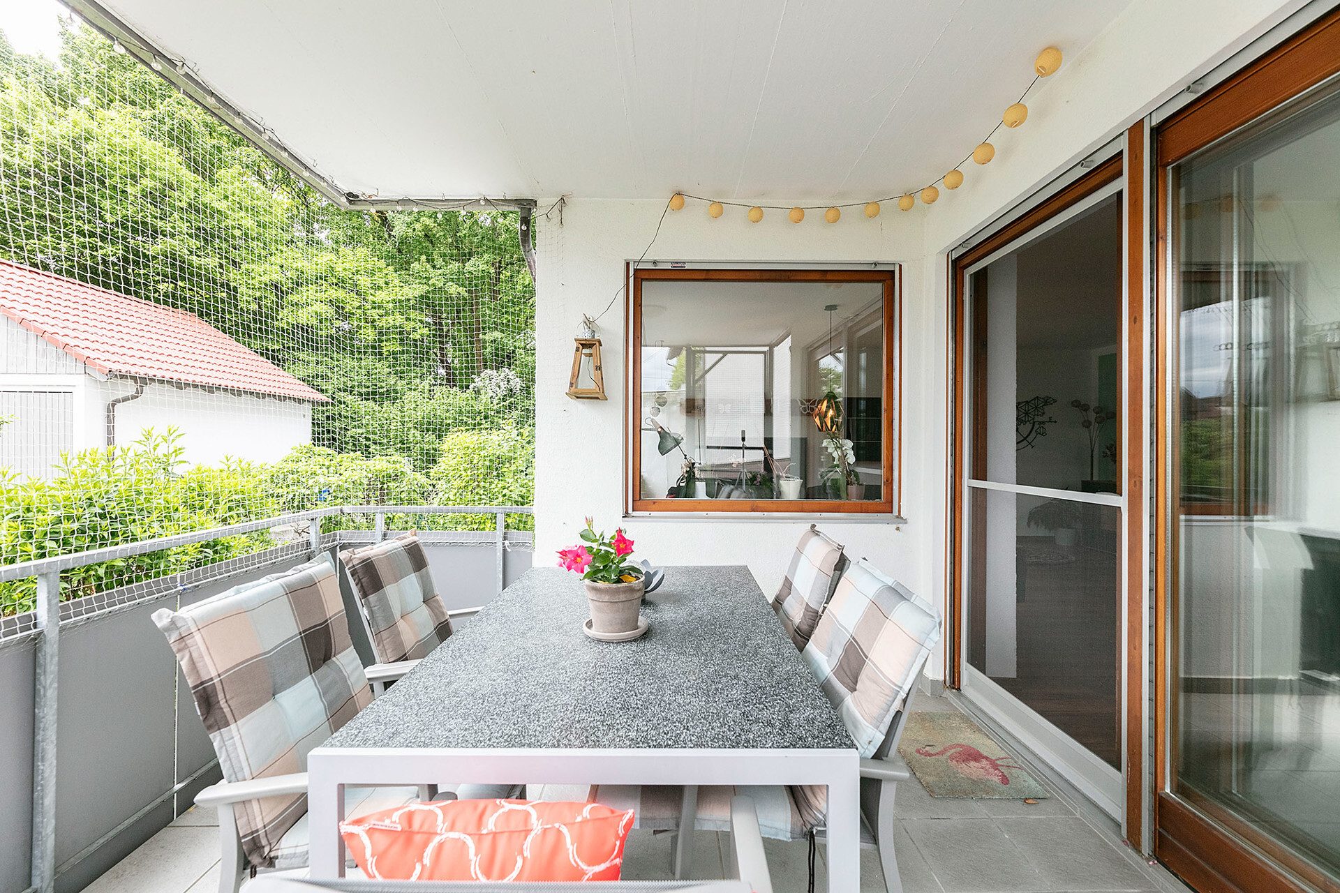 Immobilienangebot - Neu-Ulm / Burlafingen - Alle - -Stilvoll gestaltete 4,5-Zi.-Wohnung-
mit eigenem Gartenanteil