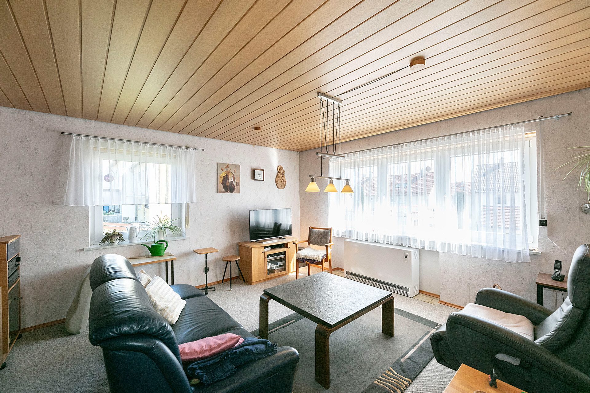 Immobilienangebot - Ulm / Einsingen - Alle - - Viel Raum für Leben - DHH mit zwei Wohneinheiten