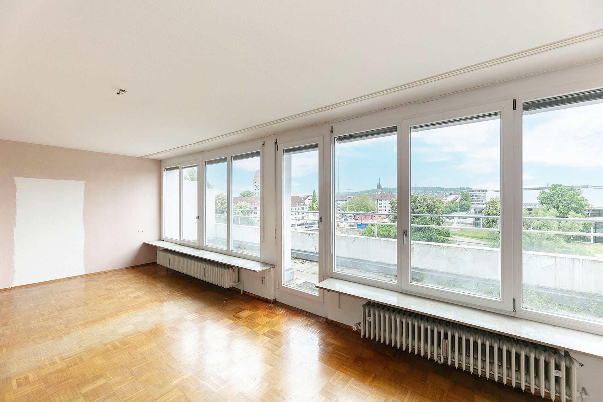 Immobilienangebot - Neu-Ulm - Alle - Panorama inklusive: 3,5-Zi.-Whg. mit einzigartigem Donau- und Münsterblick