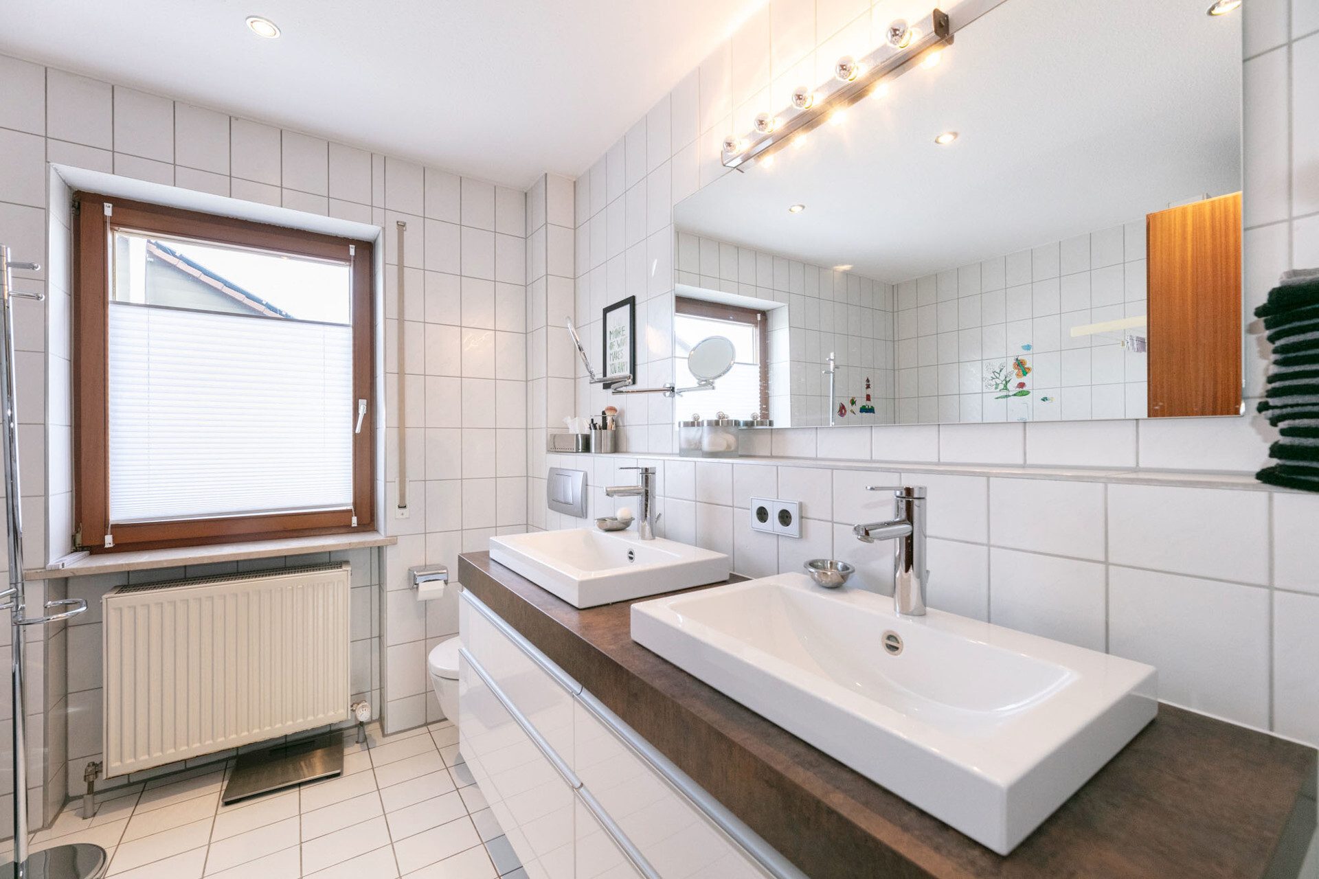 Immobilienangebot - Pfaffenhofen - Alle - Stilvolle Doppelhaushälfte mit neuer Wärmepumpe und großem Traumgarten