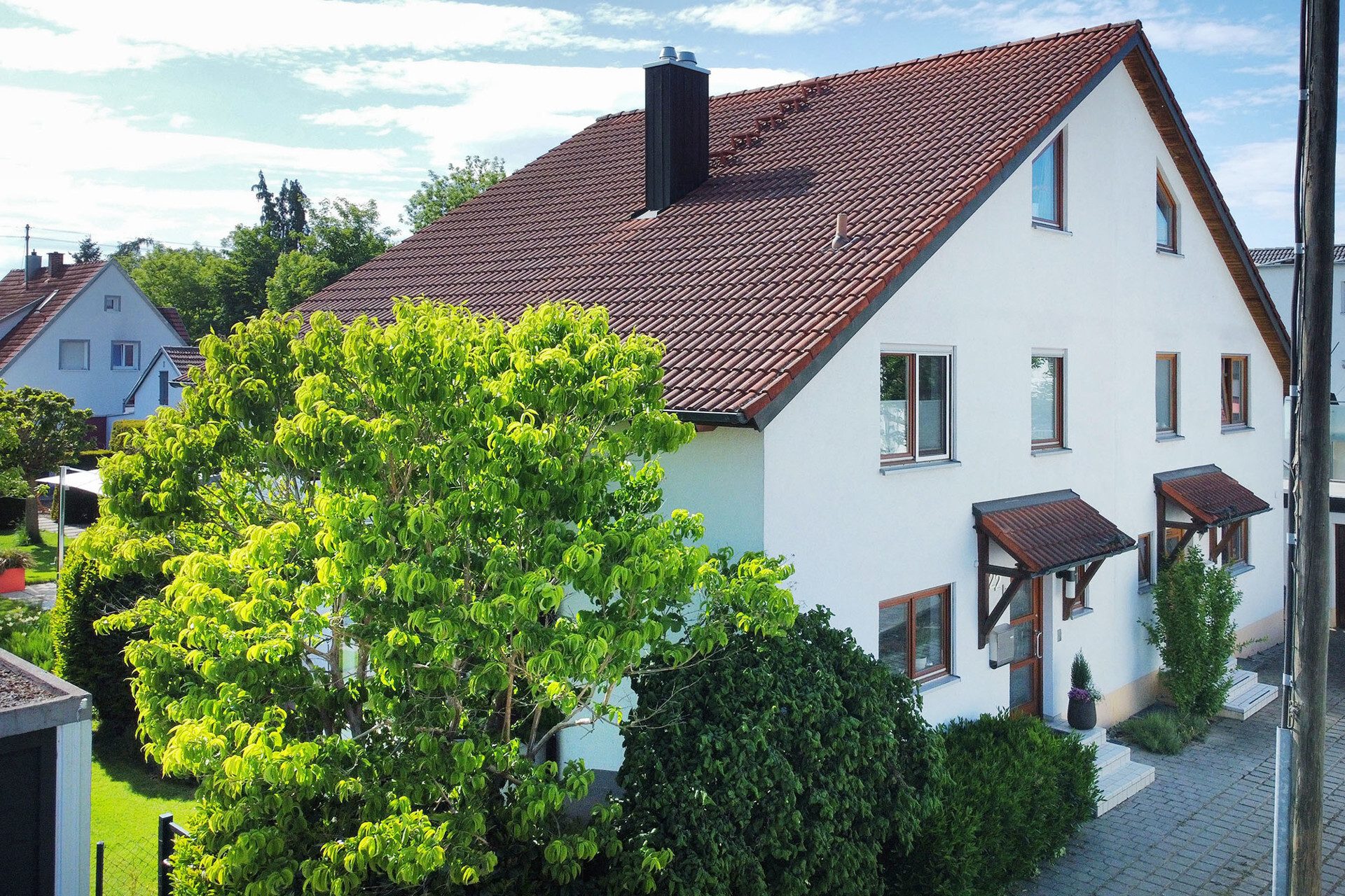 Immobilienangebot - Pfaffenhofen - Alle - Stilvolle Doppelhaushälfte mit neuer Wärmepumpe und großem Traumgarten