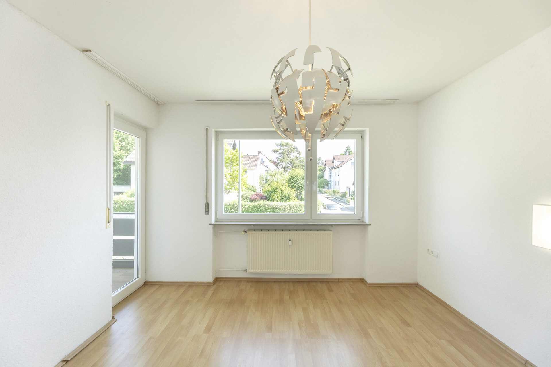 Immobilienangebot - Neu-Ulm - Alle - Große 3,5-Zimmer-Wohnung mit Balkon in gepflegter Anlage – ruhig & zentral in Pfuhl