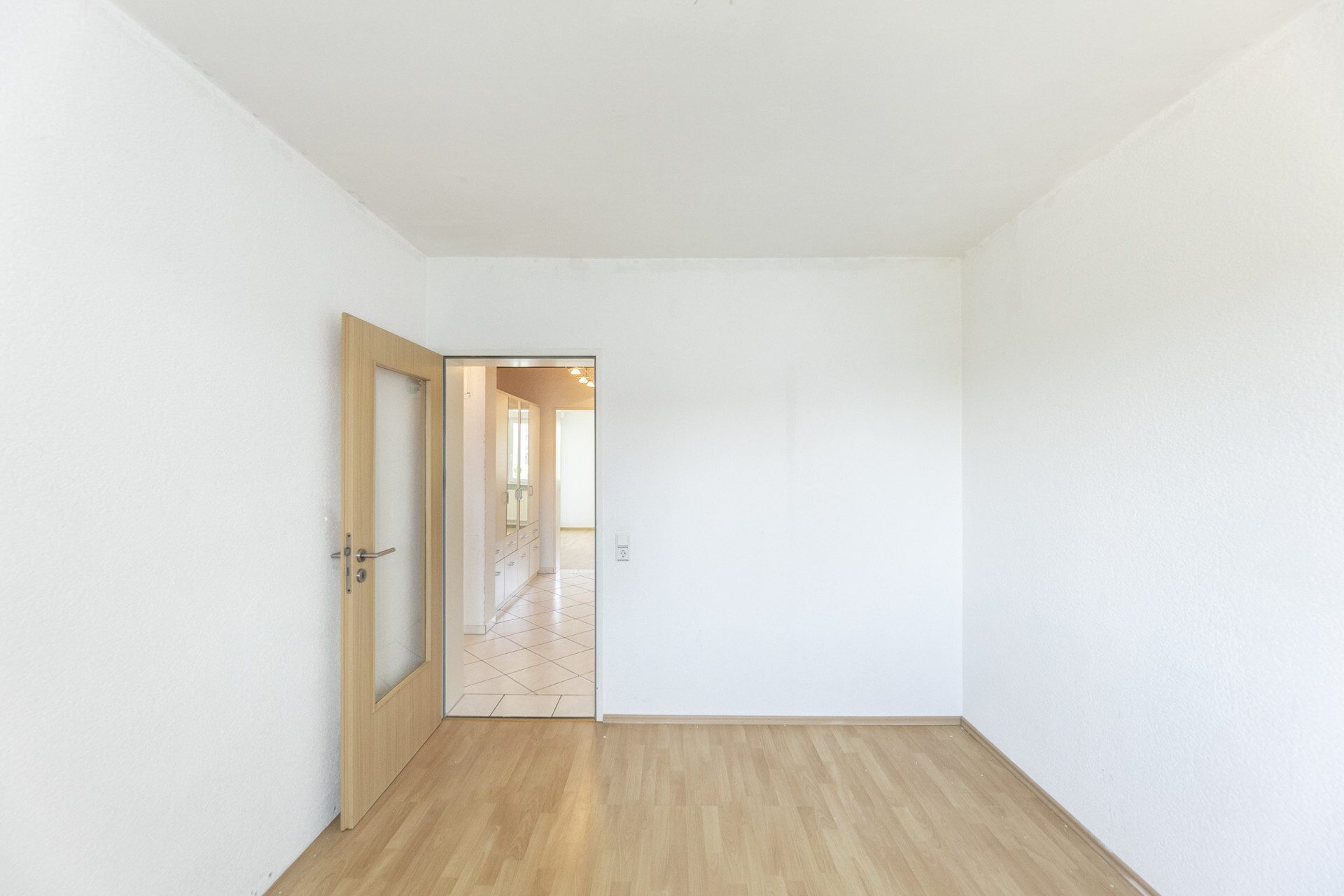 Immobilienangebot - Neu-Ulm - Alle - Große 3,5-Zimmer-Wohnung mit Balkon in gepflegter Anlage – ruhig & zentral in Pfuhl