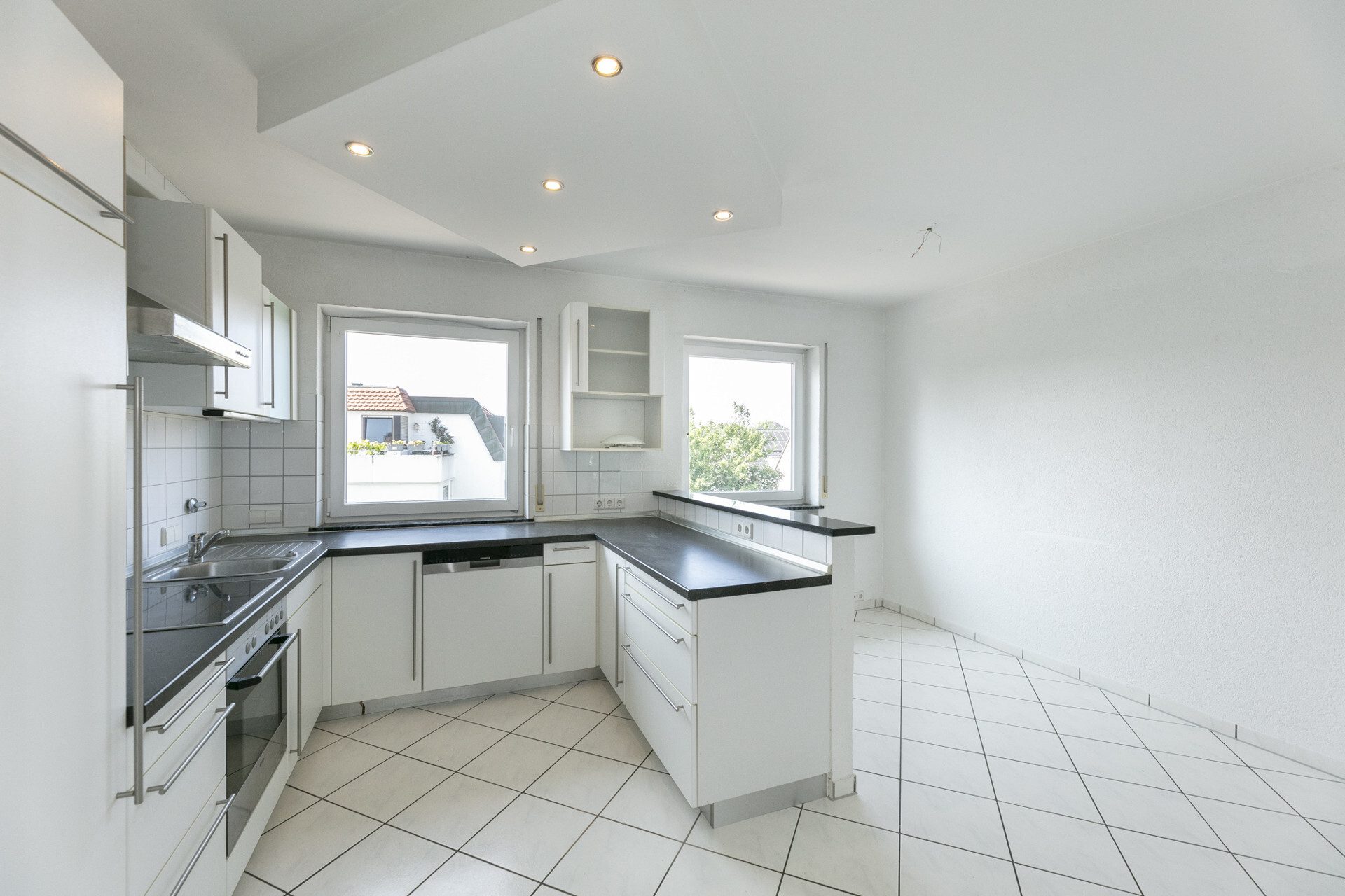 Immobilienangebot - Neu-Ulm - Alle - Große 3,5-Zimmer-Wohnung mit Balkon in gepflegter Anlage – ruhig & zentral in Pfuhl