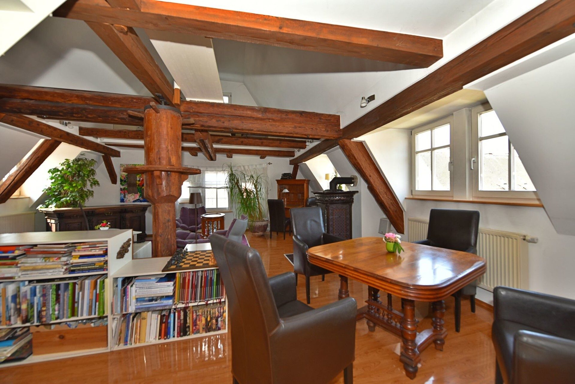 Immobilienangebot - Ulm - Alle - Unikat über den Dächern der Stadt - Stilvolle Maisonettewohnung mit Aufzug