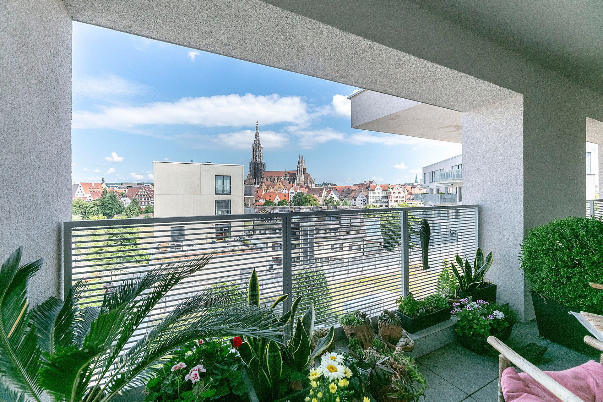 Immobilienangebot - Neu-Ulm - Alle - Donau-Aussicht+Münsterblick inklusive - altersgerechtes Wohnen mit Niveau