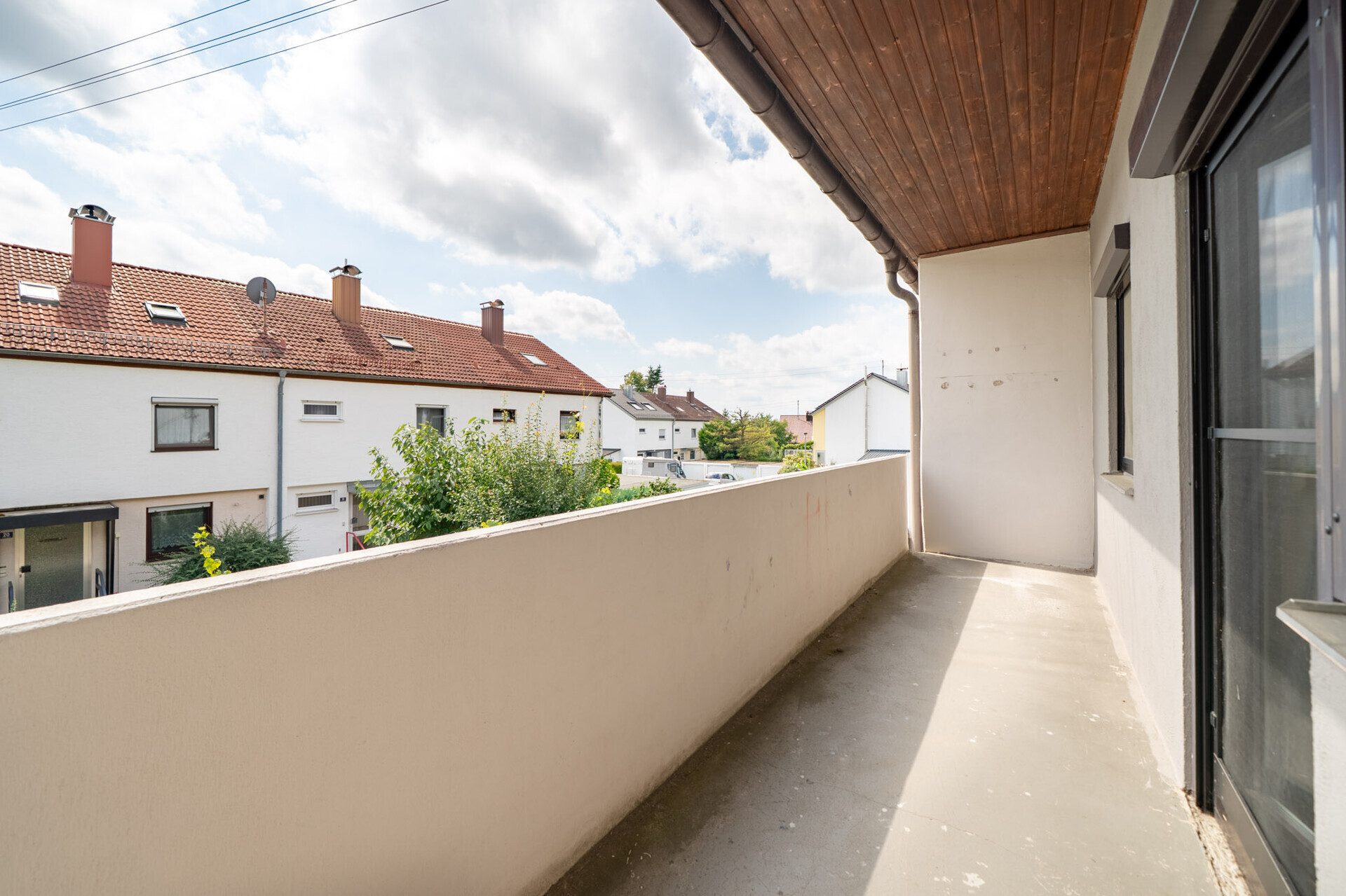 Immobilienangebot - Neu-Ulm / Holzschwang - Alle - Platz für alle! Flexible Nutzung dank großem Dachstudio