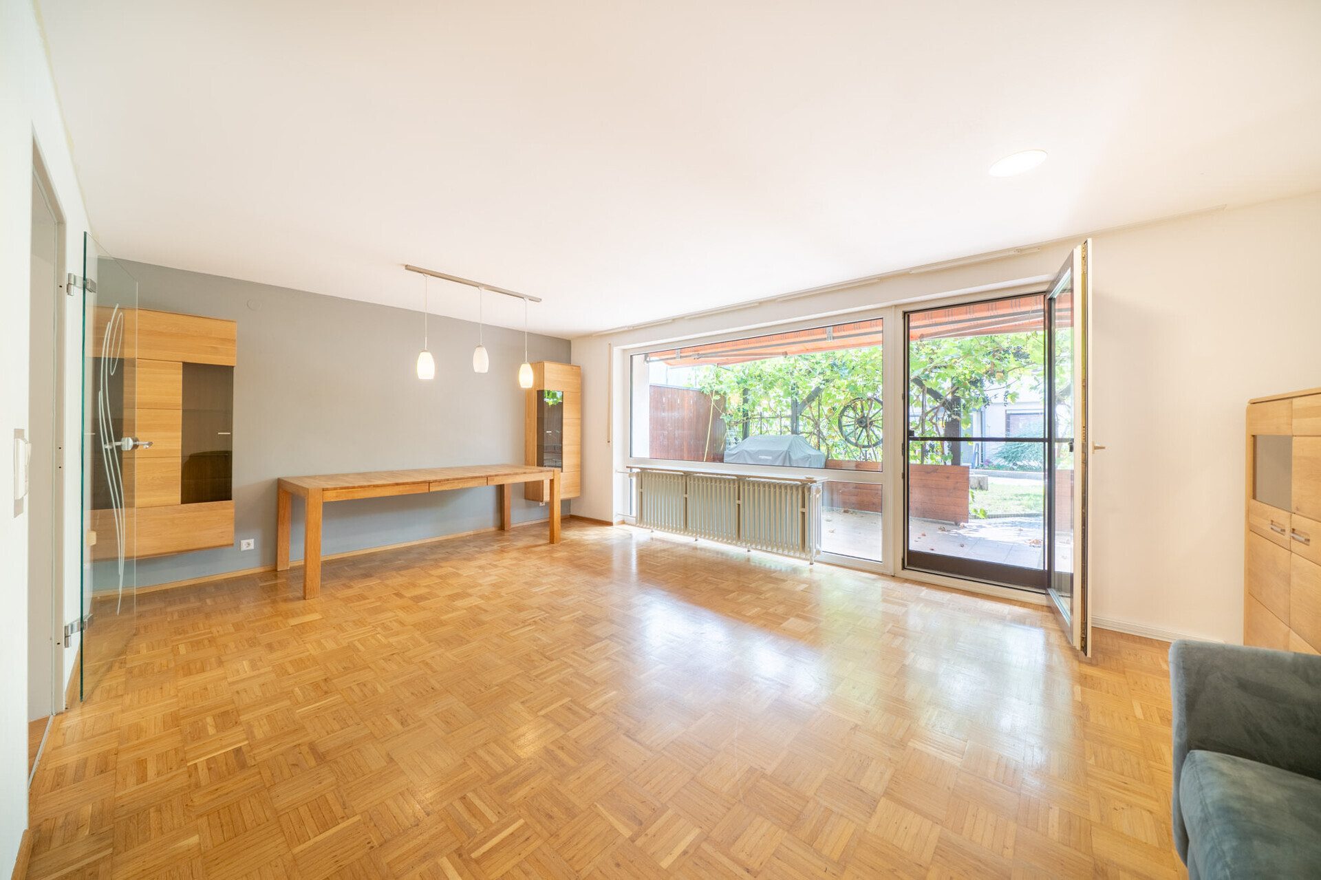 Immobilienangebot - Neu-Ulm / Holzschwang - Alle - Platz für alle! Flexible Nutzung dank großem Dachstudio