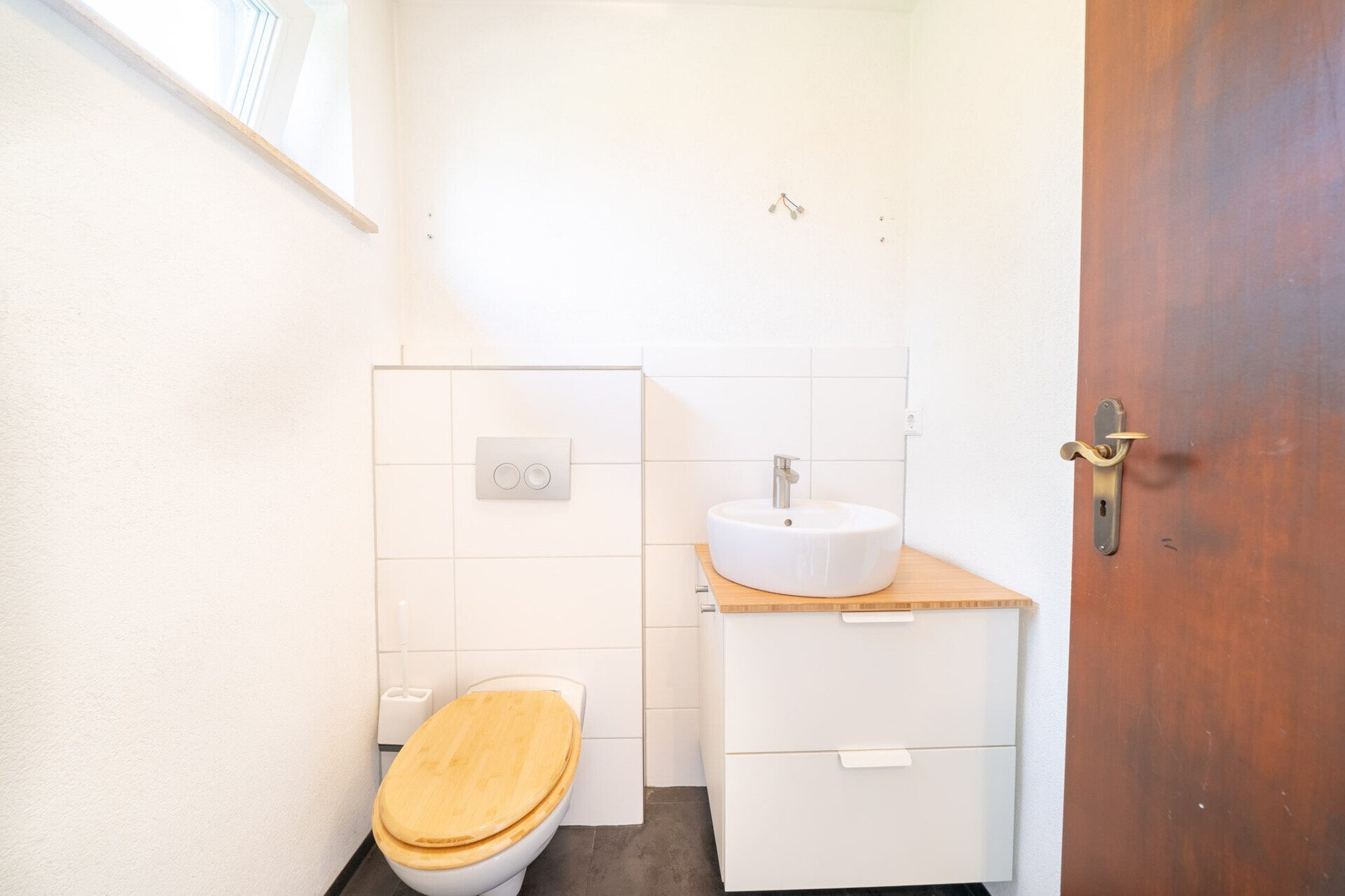 Immobilienangebot - Neu-Ulm / Holzschwang - Alle - Platz für alle! Flexible Nutzung dank großem Dachstudio