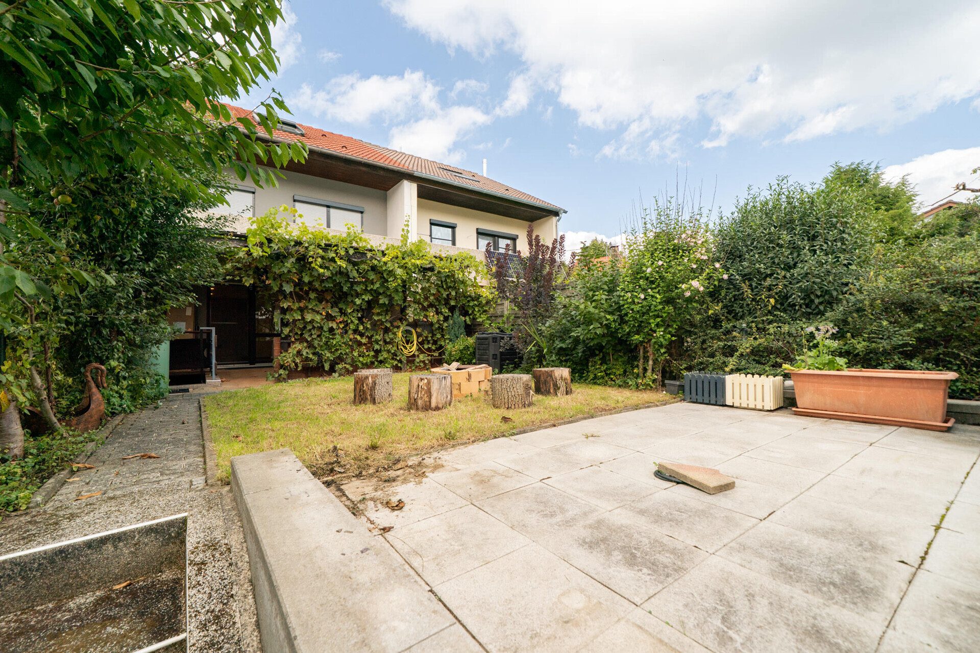 Immobilienangebot - Neu-Ulm / Holzschwang - Alle - Platz für alle! Flexible Nutzung dank großem Dachstudio
