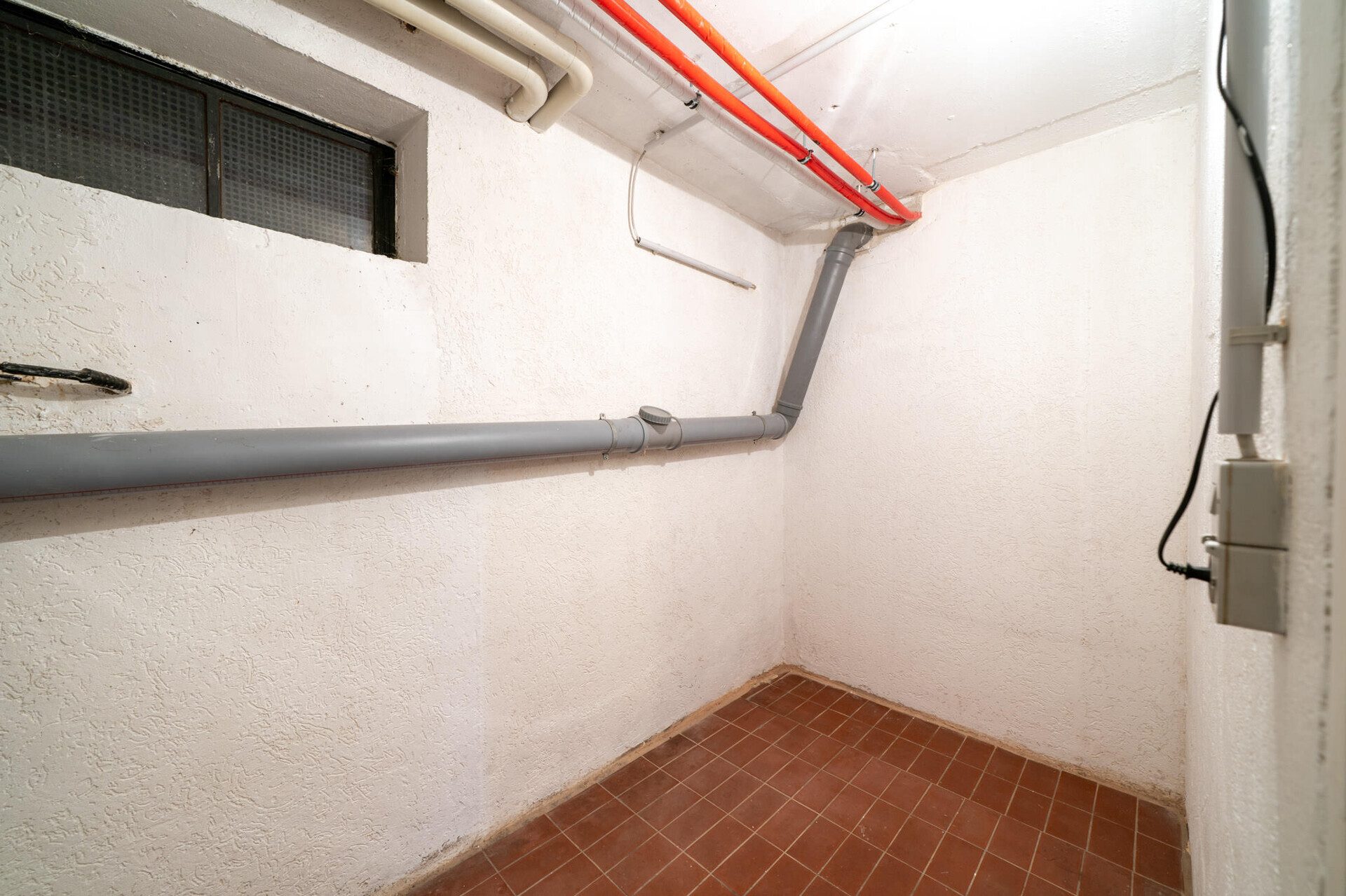Immobilienangebot - Neu-Ulm / Holzschwang - Alle - Platz für alle! Flexible Nutzung dank großem Dachstudio