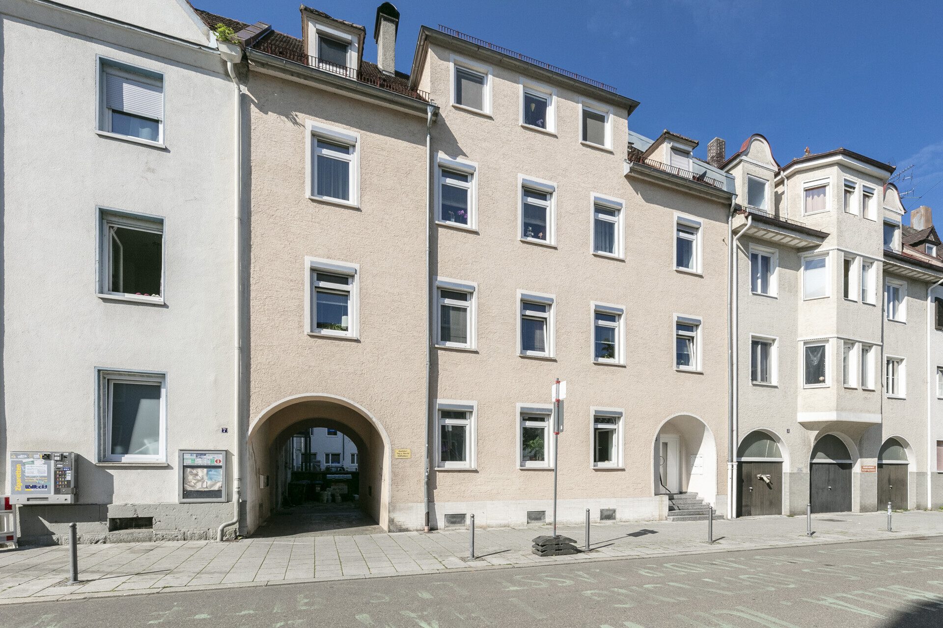 Immobilienangebot - Neu-Ulm - Alle - Wohnen im Altbau anno 1900
Mitten im Zentrum - Frei zum 01.01.2026