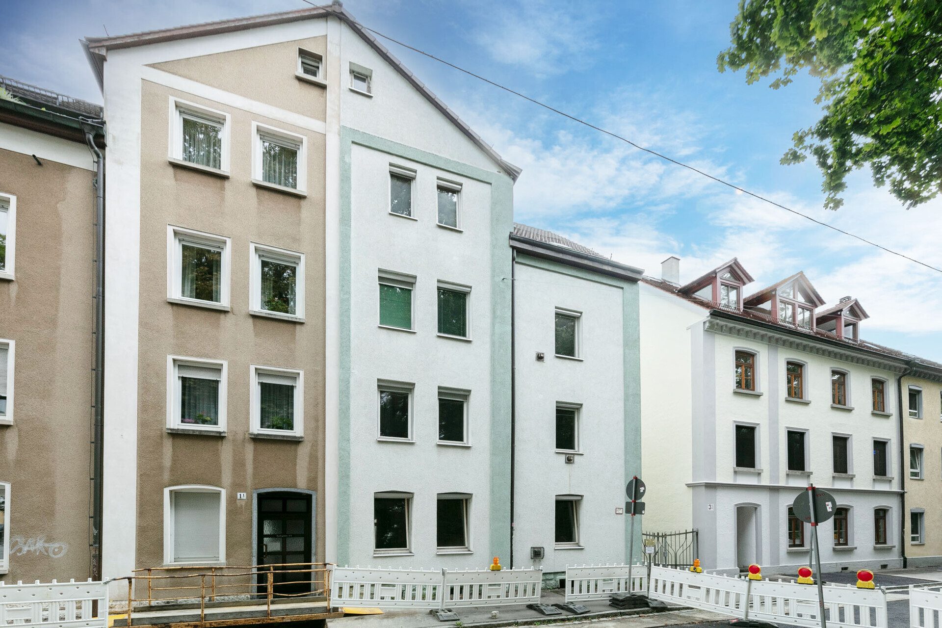 Immobilienangebot - Ulm - Alle - Sanierungsbedürftiges Mehrfamilienhaus mit Ausbaupotenzial in zentraler Lage