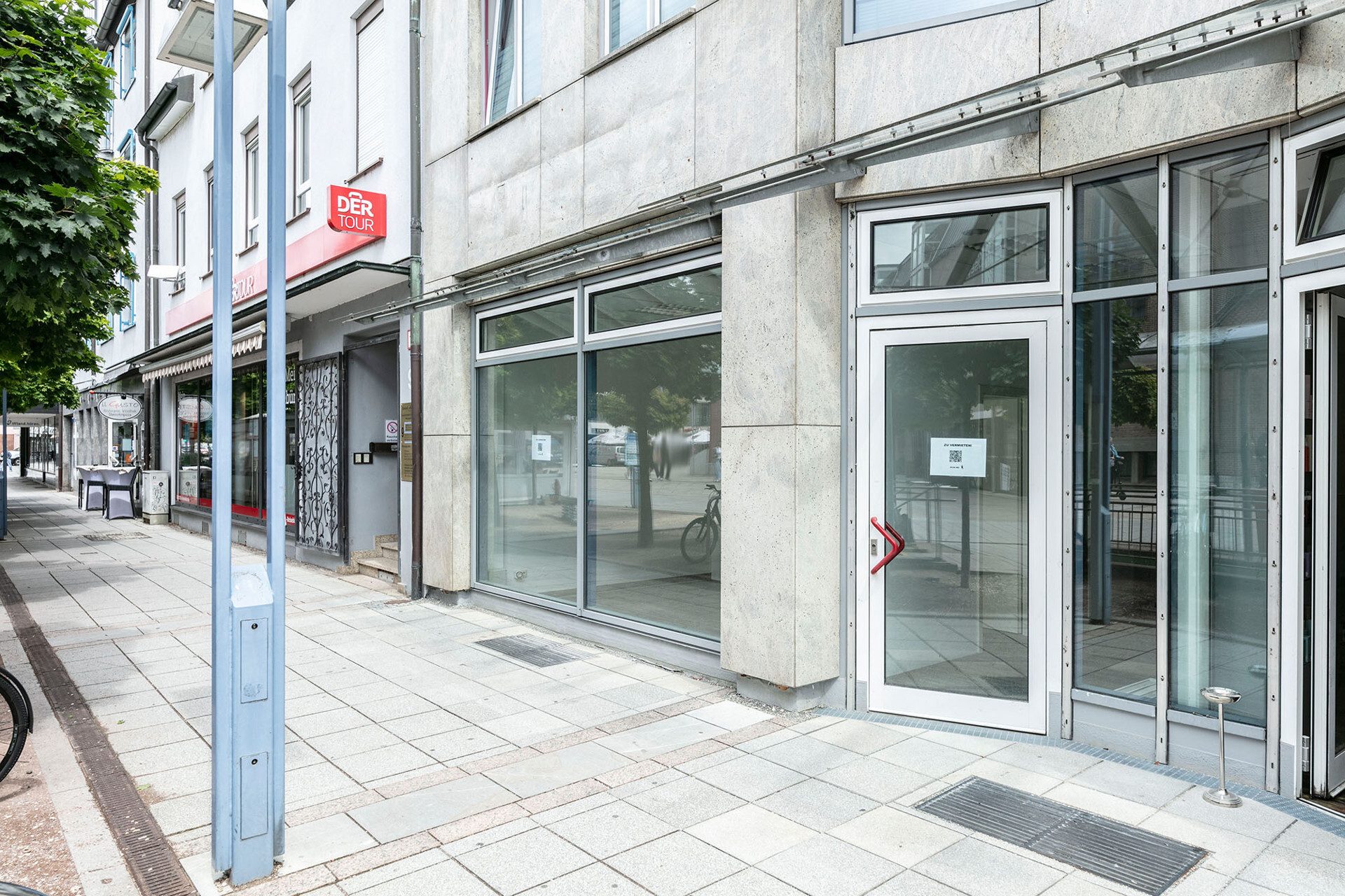 Immobilienangebot - Neu-Ulm - Alle - Schickes Ladengeschäft am Petrusplatz