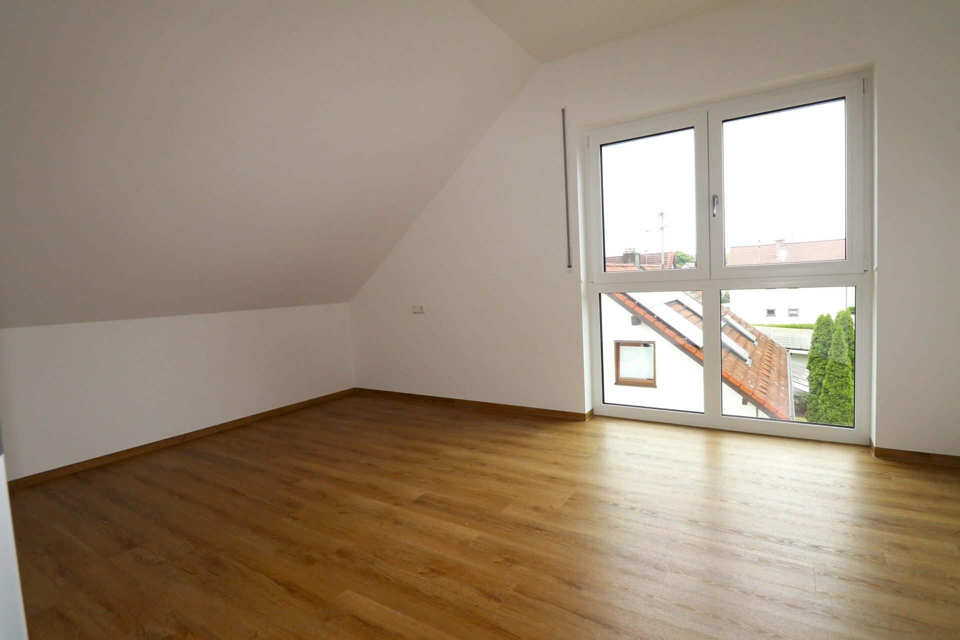 Immobilienangebot - Vöhringen - Alle - Traumwohnung in Vöhringen mit Süd-West-Balkon